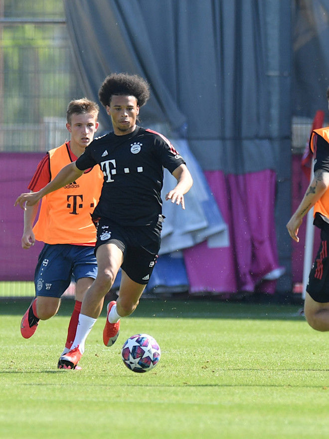 Internes Testspiel Fur Sane Und Co Fcb Talente Fc Bayern