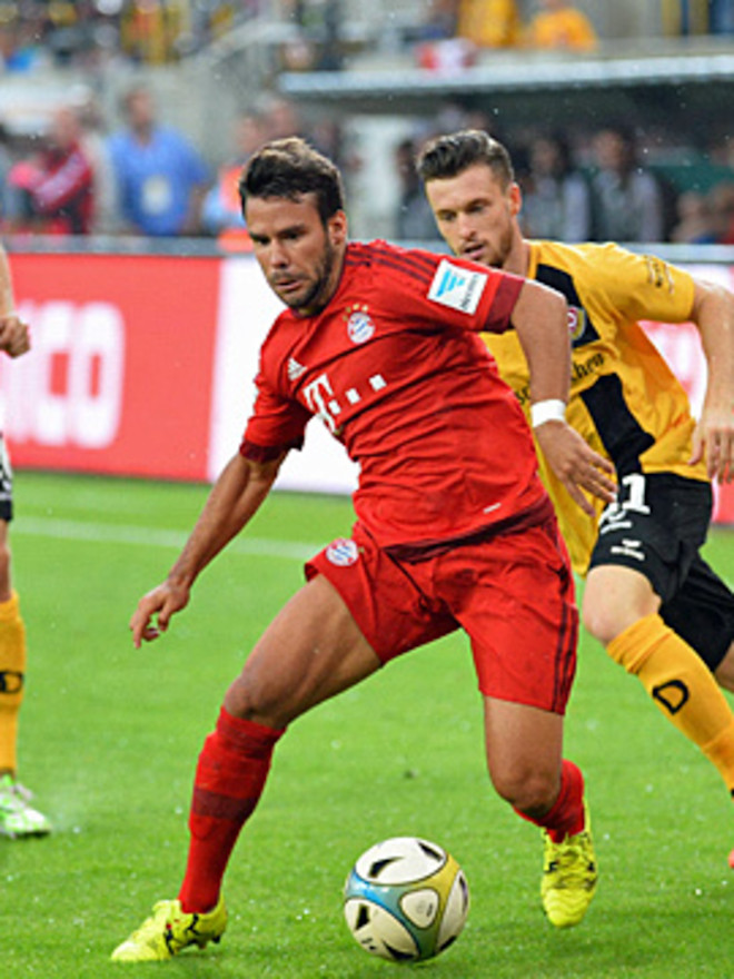 Reds Prevail In Dresden Fund Raiser Fc Bayern Munich