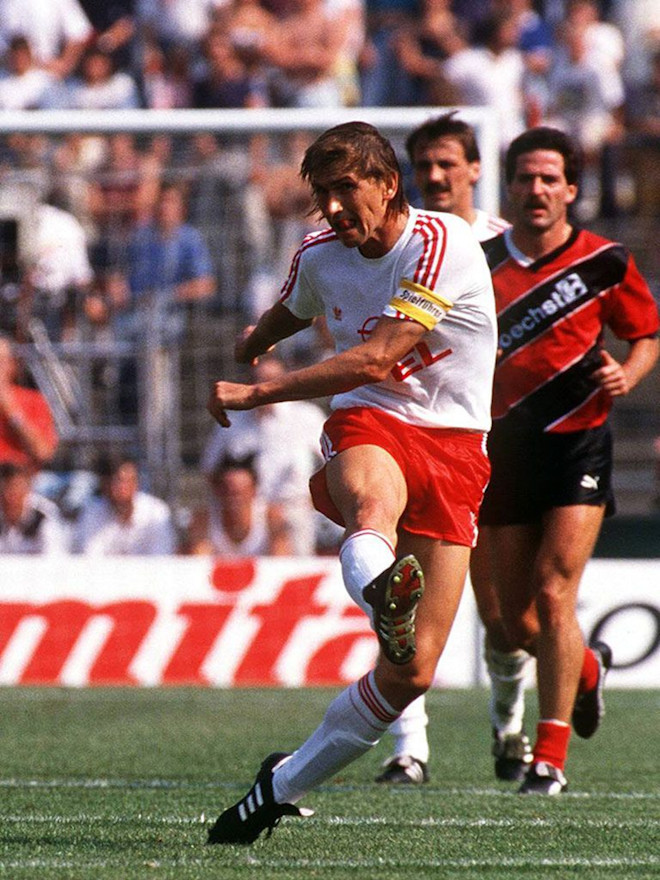 1989 Augenthaler Erzielt Tor Des Jahrzehnts Fc Bayern