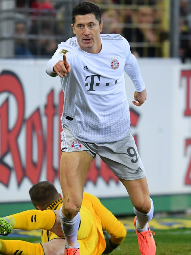 レヴァンドフスキ ブンデスリーガ史上3位 Fc Bayern Munich レヴァンドフスキ ブンデスリーガ史上3位 Fc Bayern Munich