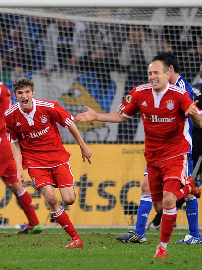 Img Fcbayern Com Image Upload T Cms 9x12 F Auto W 660 H 0 C Fill V Cms Public Images Fcbayern Com Homepage Saison 19 Profis Mueller 9x12 Mueller Ima 9x12 Jpg