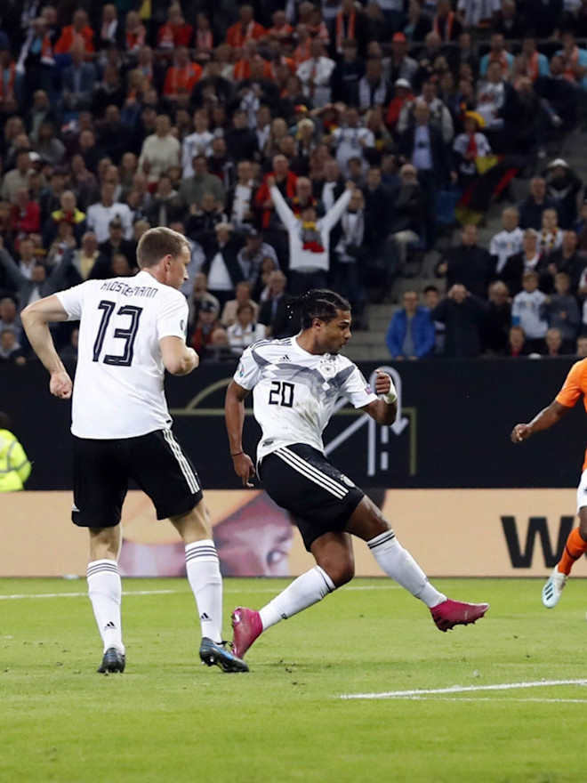 ニャブリが得点するもドイツ代表が敗北 アラバとペリシッチは勝利 Fc Bayern Munich