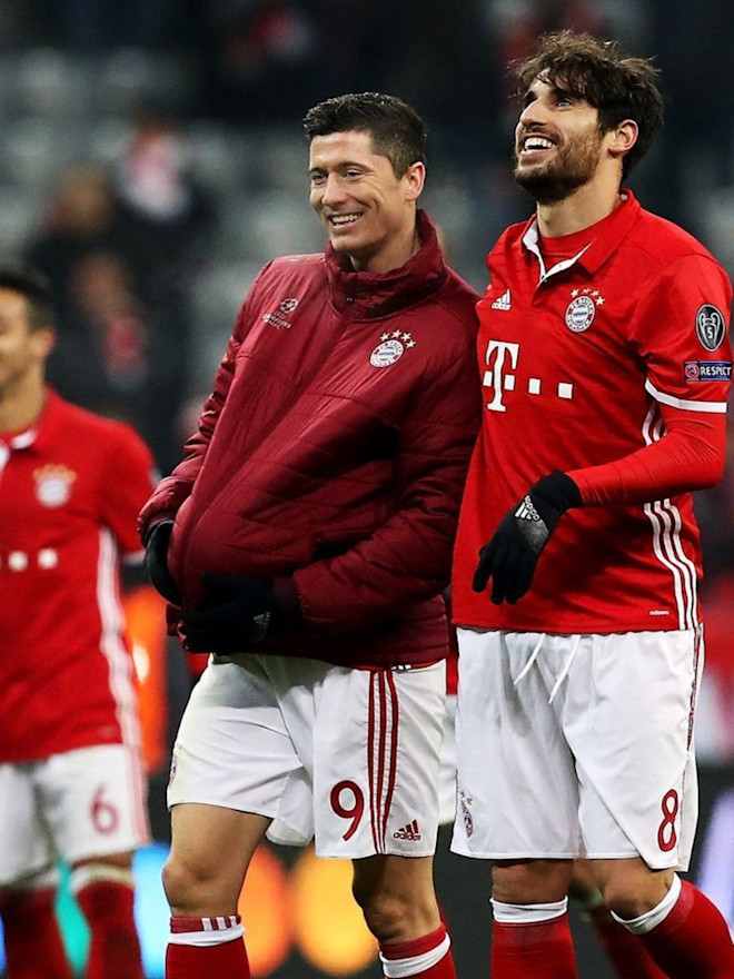 Kind Und Tore Lewandowski Im Gluck Fc Bayern Munchen