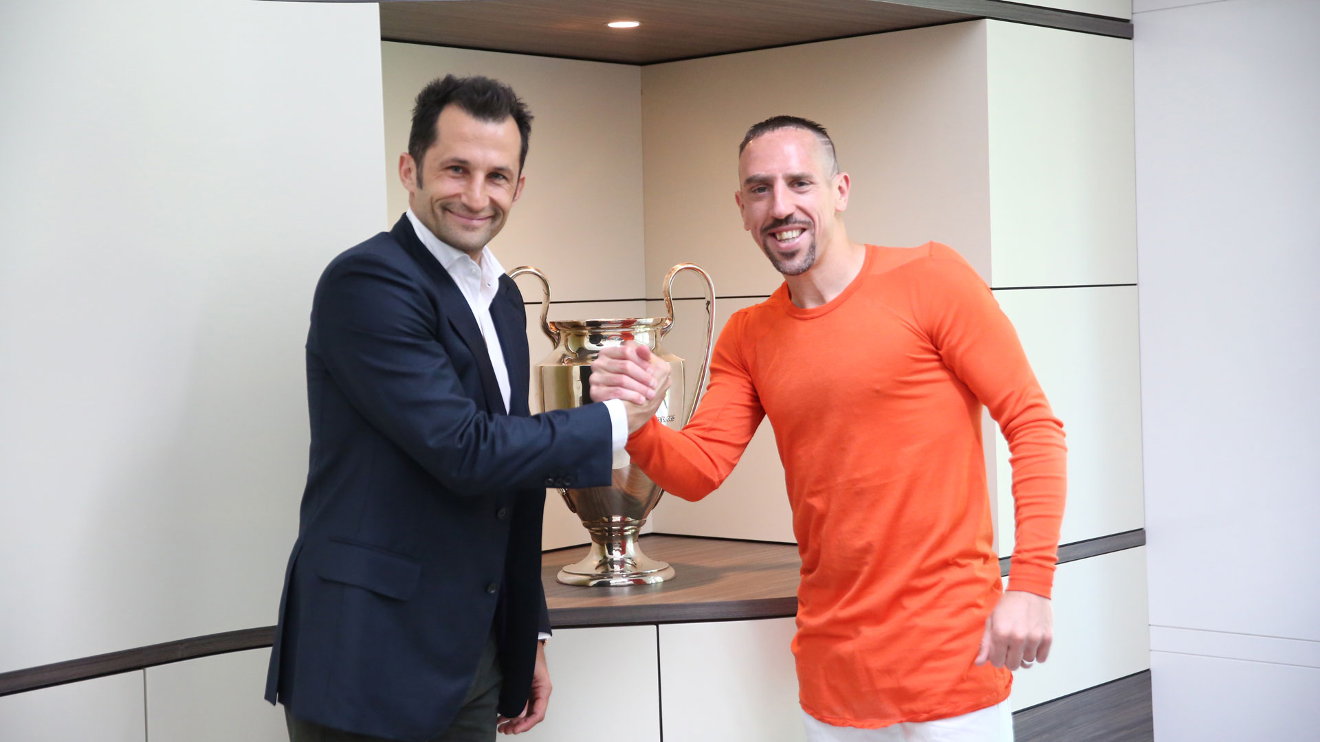 fcbayerntvnews_ribery_salihamididzic_fcb_180507