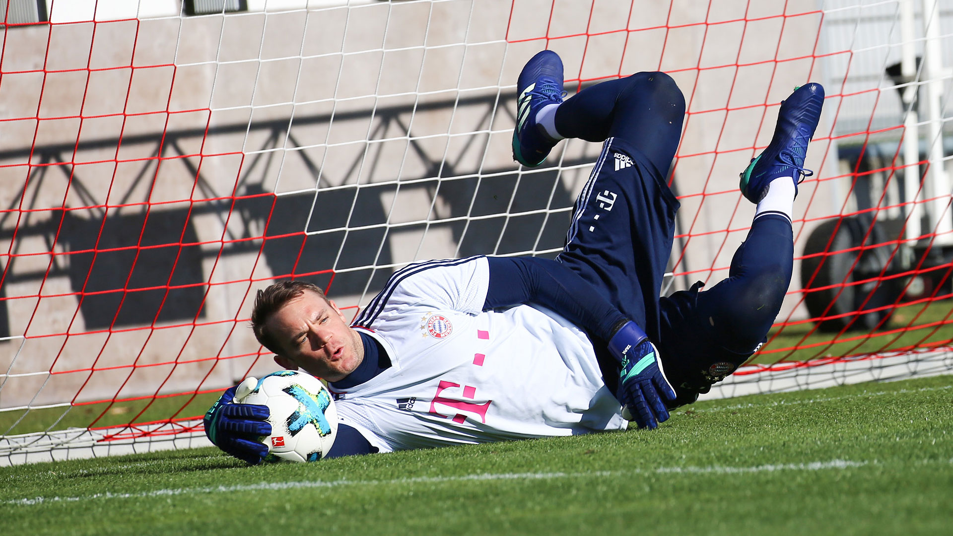 05-neuer_fcb_050418