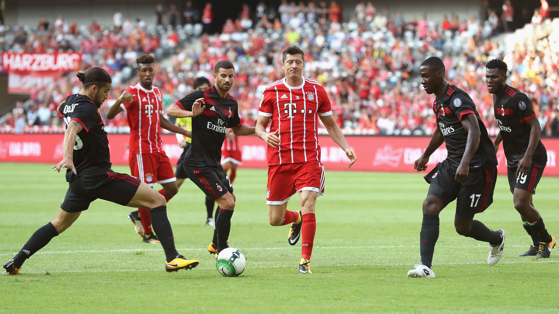 Matchreport: FC Bayern vs. AC Milan - Audi Football Summit ...