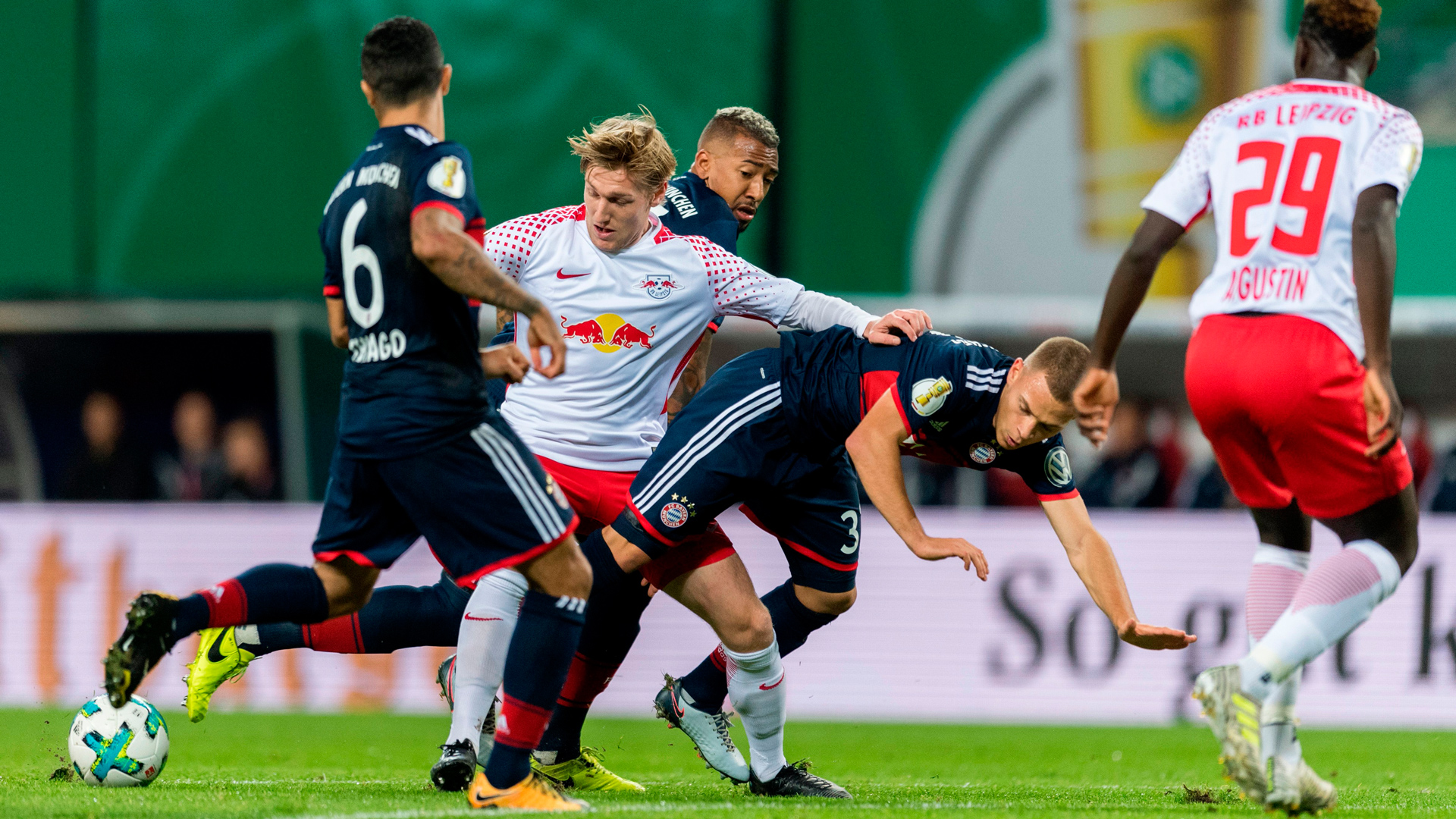 Galerie: Leipzig vs. FC Bayern - DFB-Pokal 17/18