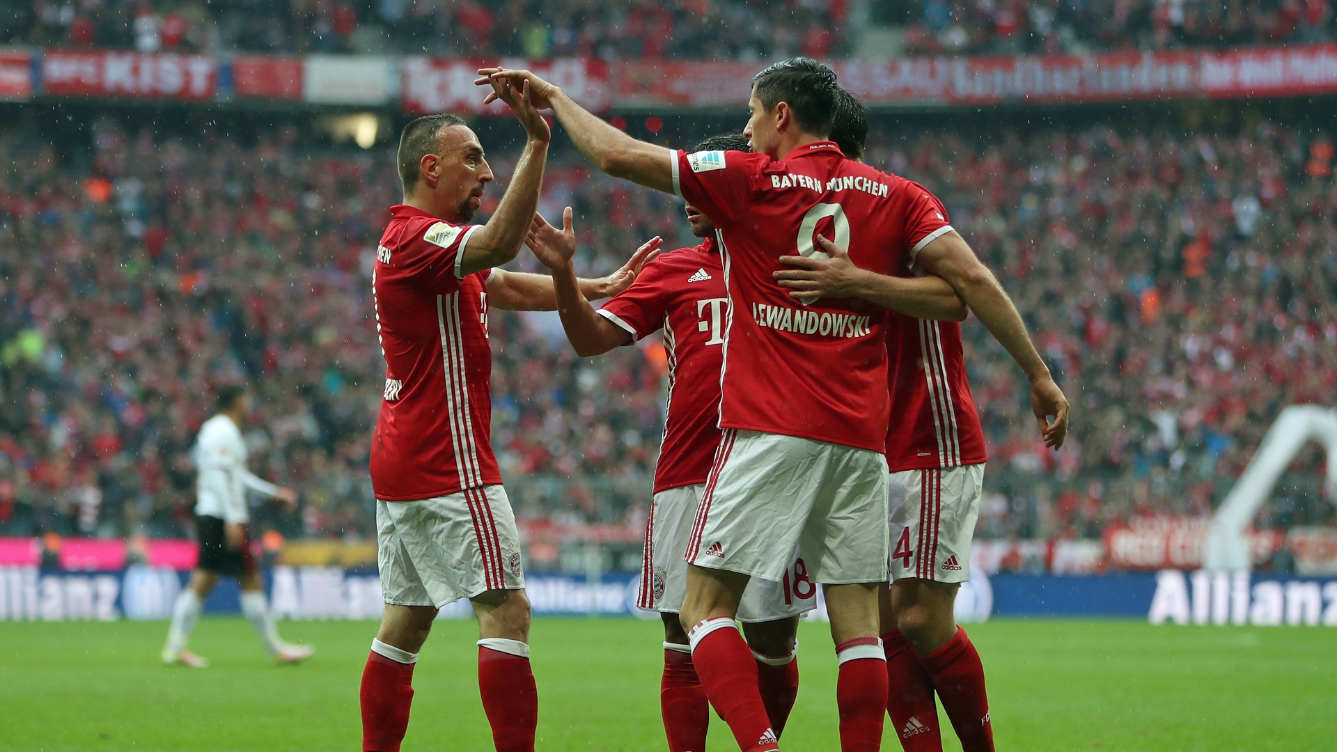 バイエルン 3 1でインゴルシュタットを下す Fc Bayern Munich バイエルン 3 1でインゴルシュタットを下す Fc Bayern Munich