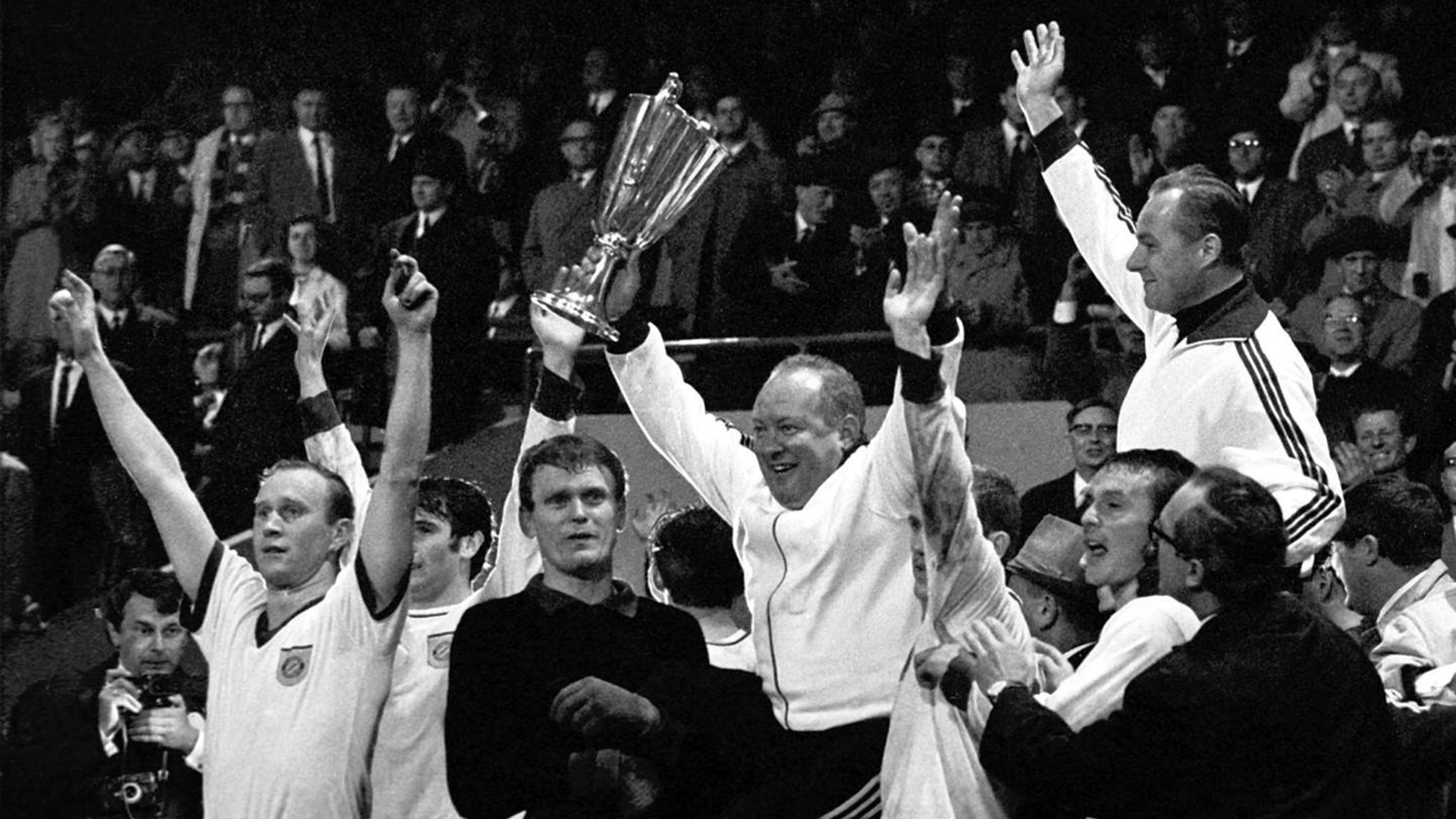 ec-pokalsieger1967_header