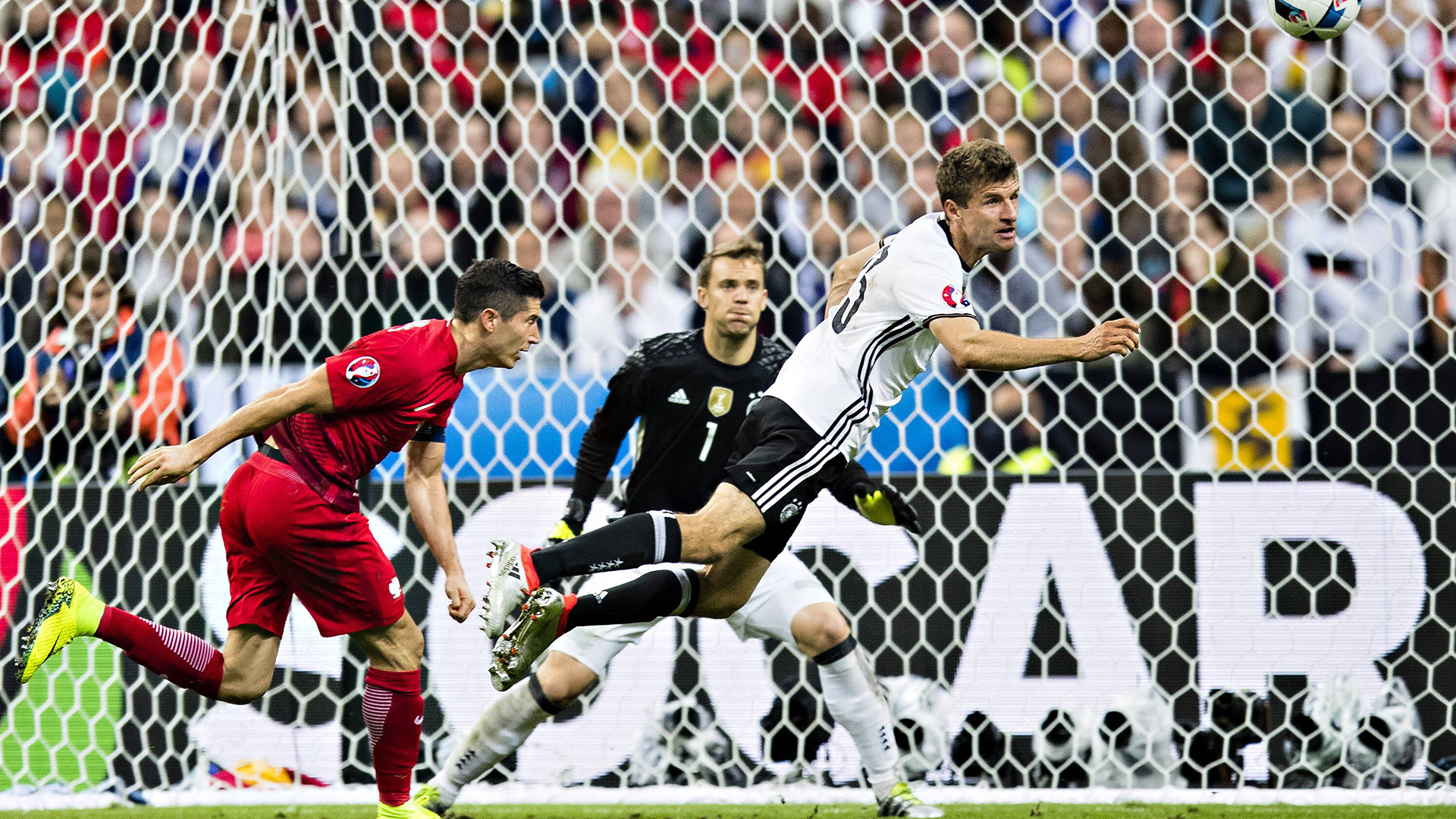 グループ優勝をかけて争うドイツ代表とレヴィー Fc Bayern Munich