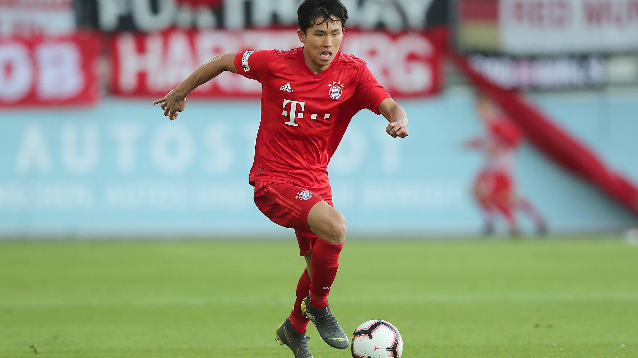 Wooyeong Jeong Joins Sc Freiburg