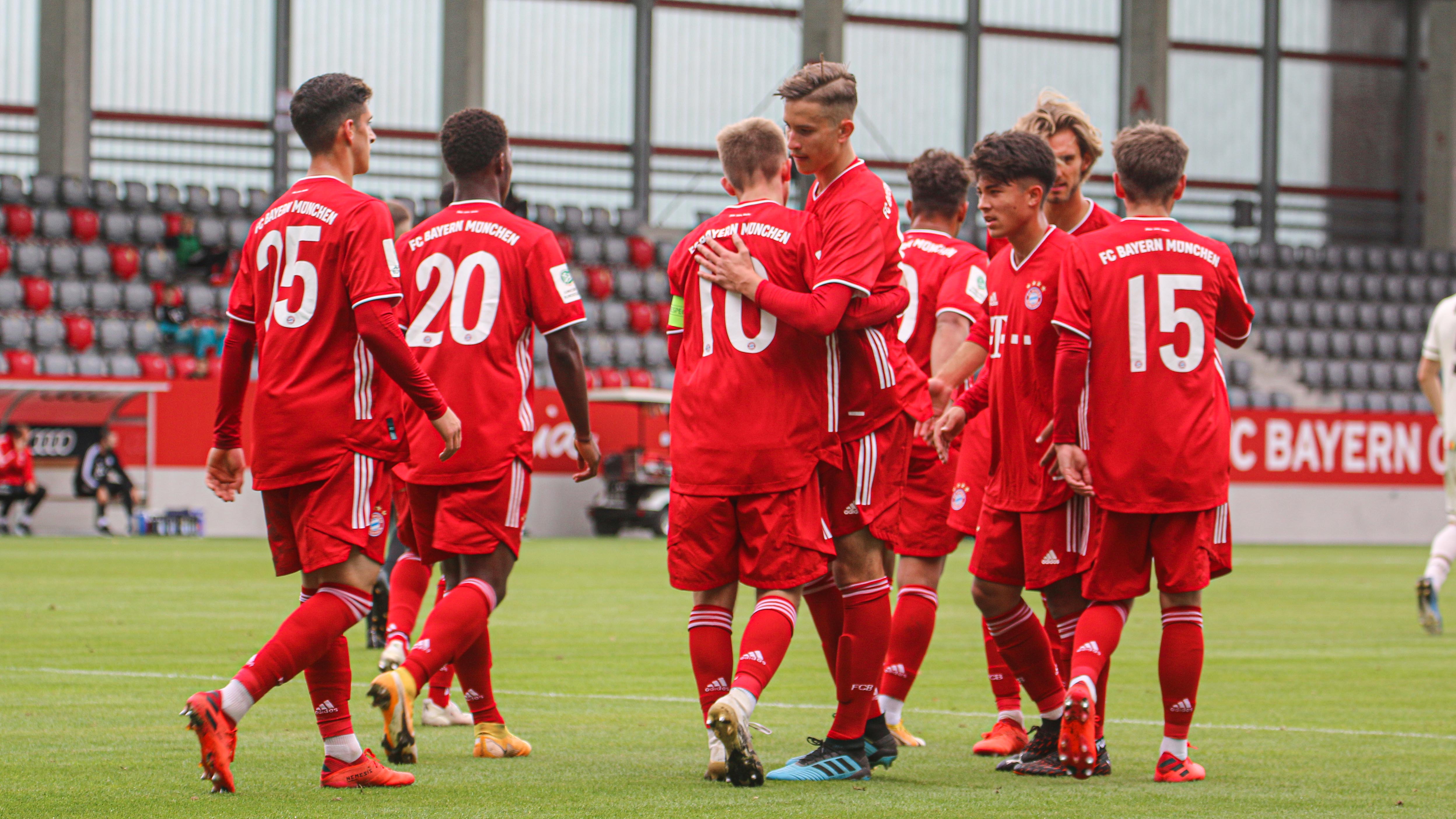 Das Topspiel der U19 LIVE und FREE bei FC Bayern.tv