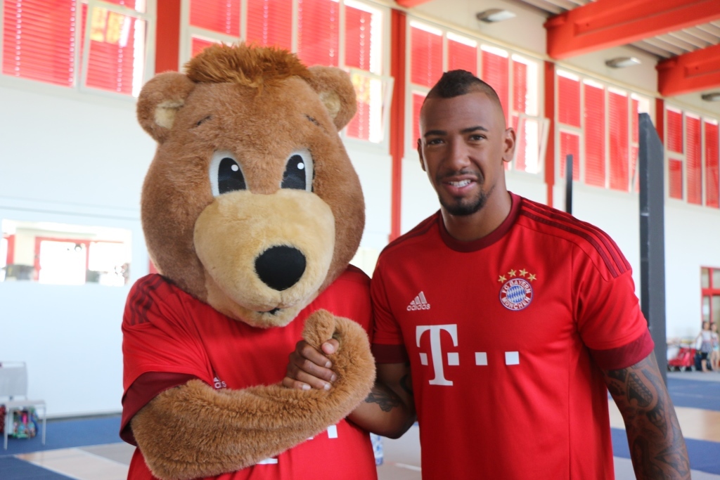 Unsere Nummer 17 im Gespräch FC Bayern Kids Club