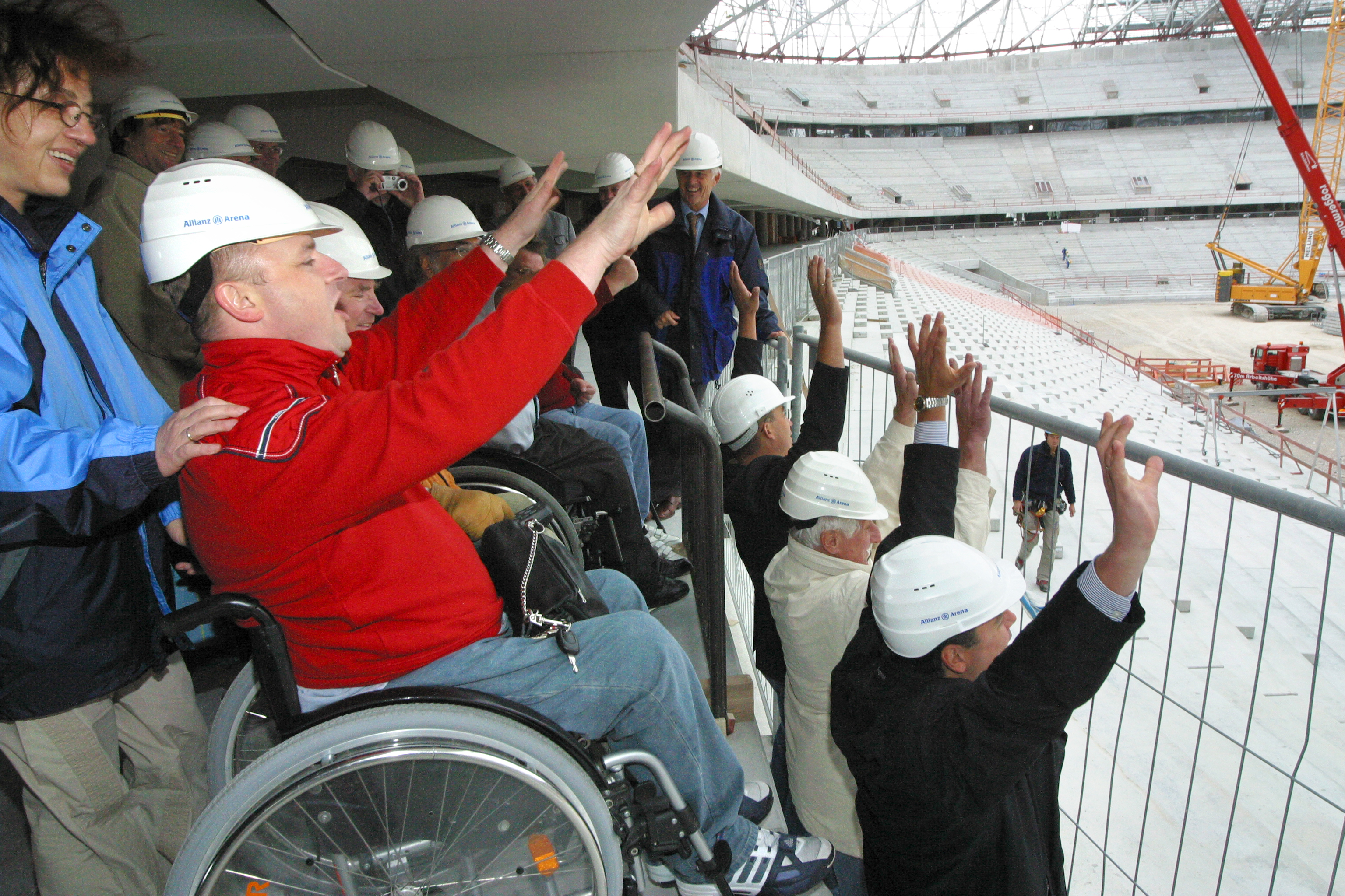 2005_Behindertenpl%C3%A4tze_Bau_Allianz_Arena