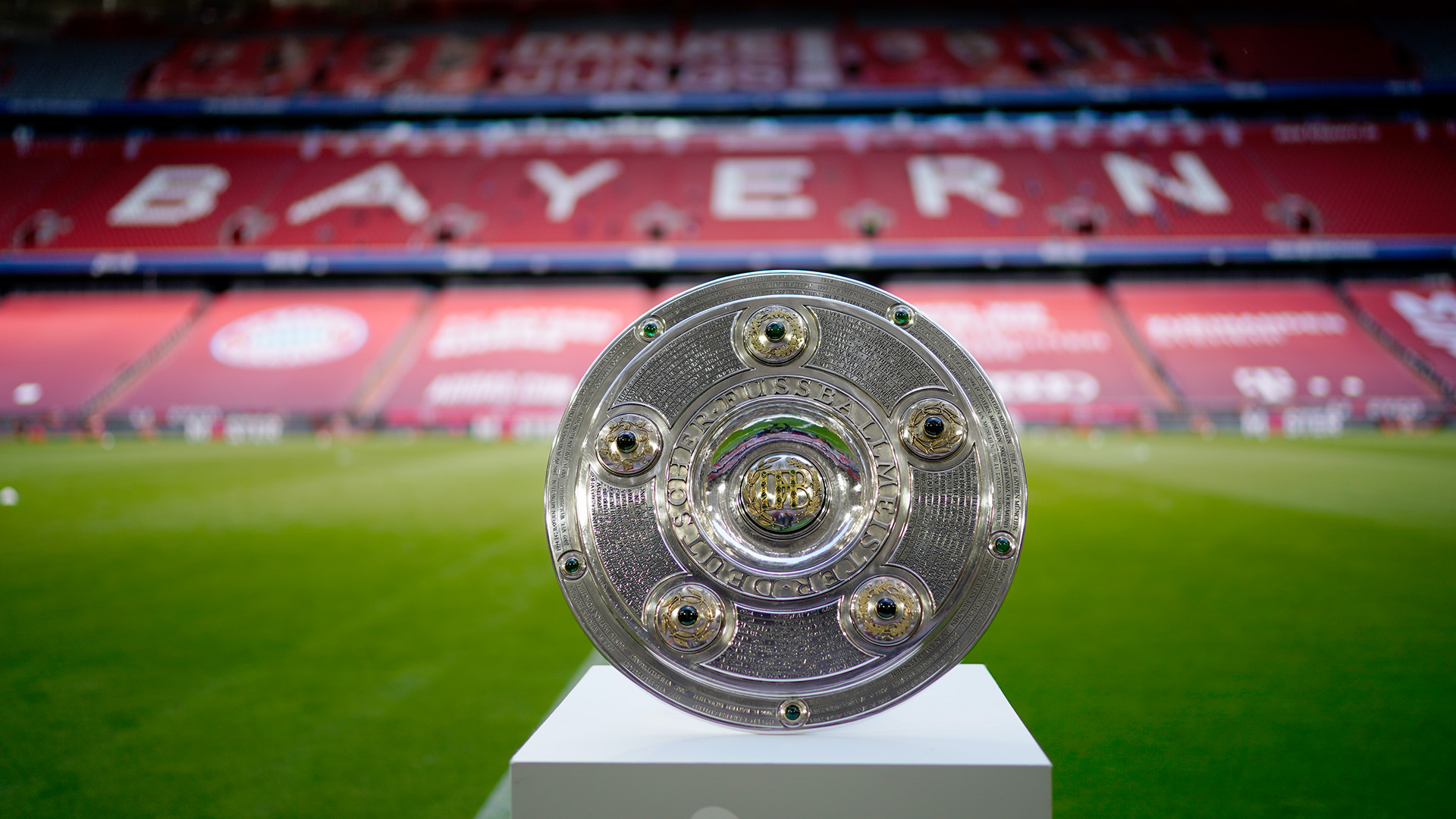 Gallery: FC Bayern - FC Augsburg, Bundesliga Matchday 34