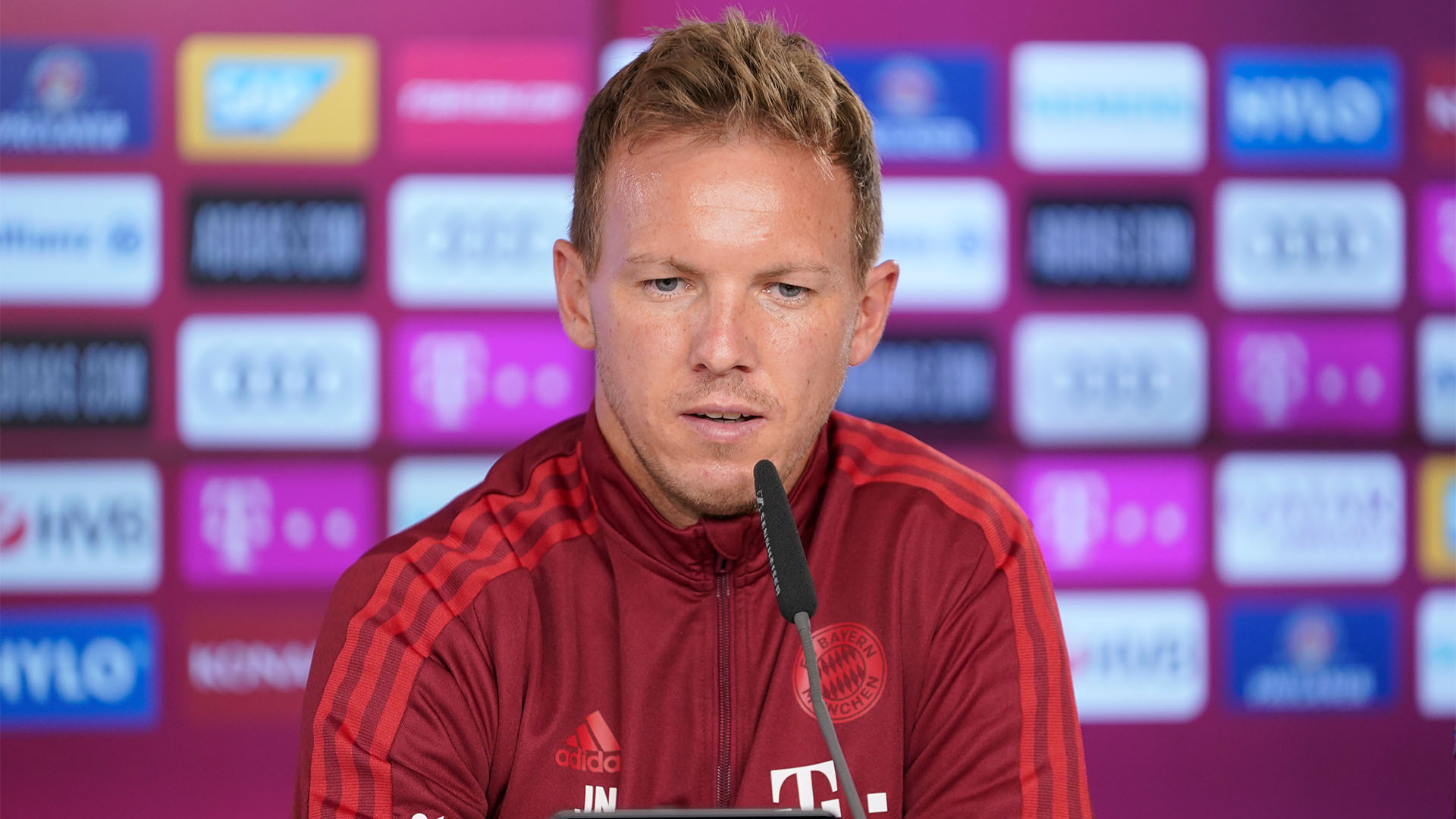 210827_Nagelsmann_DON