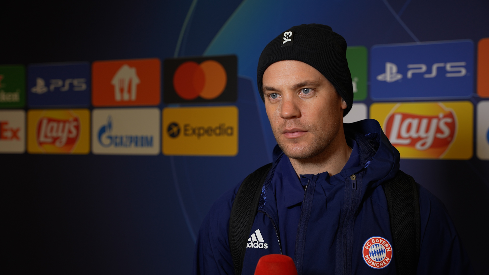 211209_NeuerInterviews