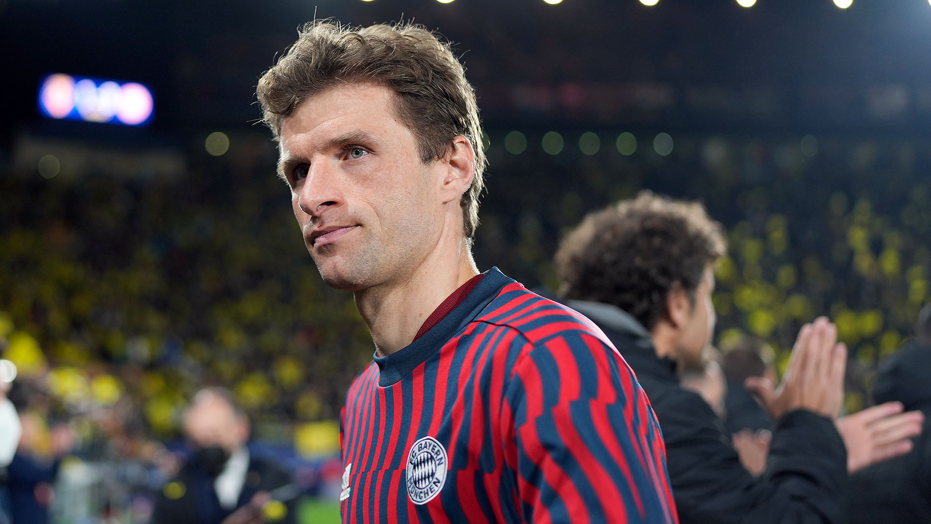 Thomas Müller Warm up - Villarreal: FC Bayern