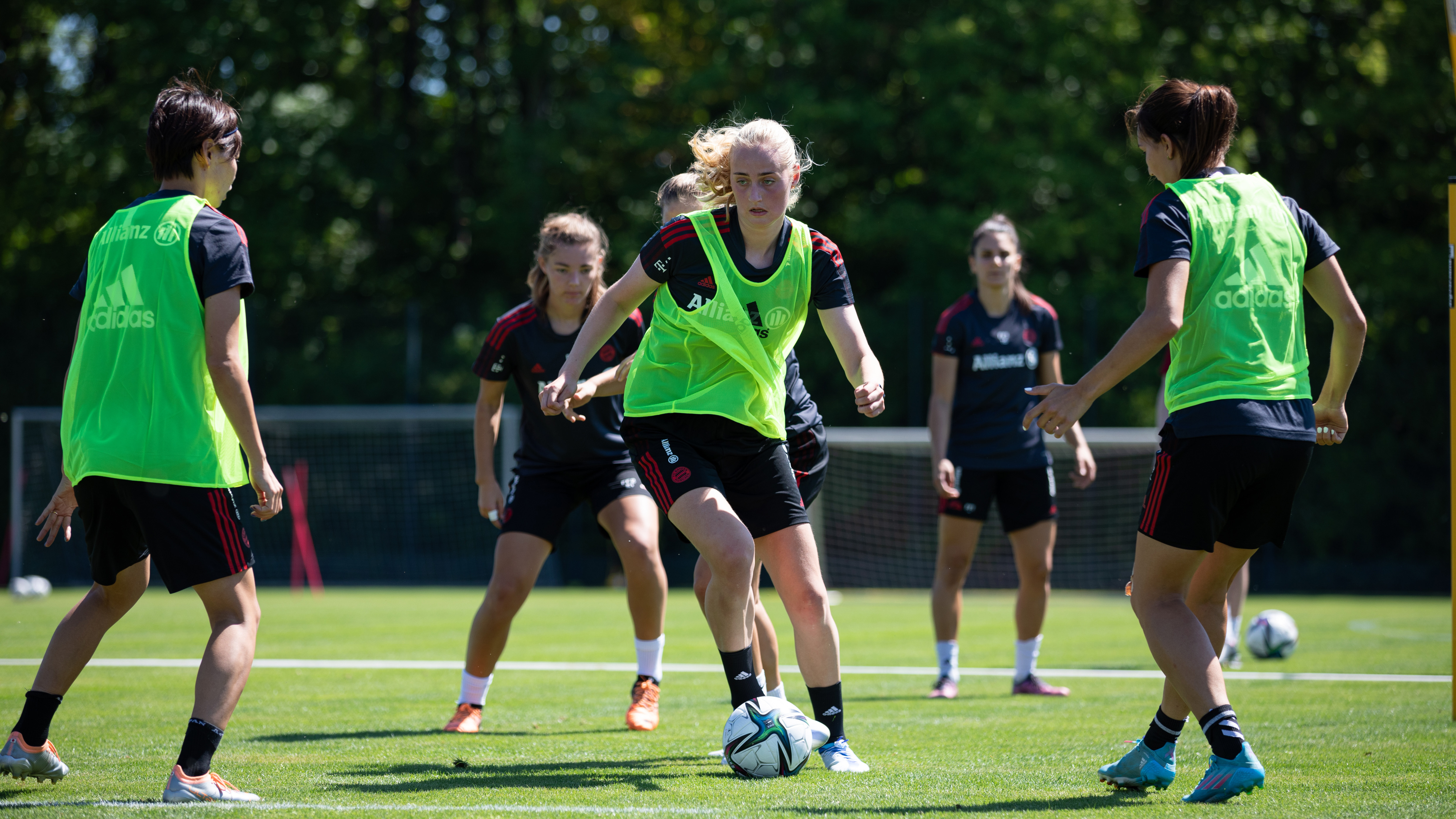 Emilie Bragstad hatte ihre erste Trainingseinheit beim FC Bayern