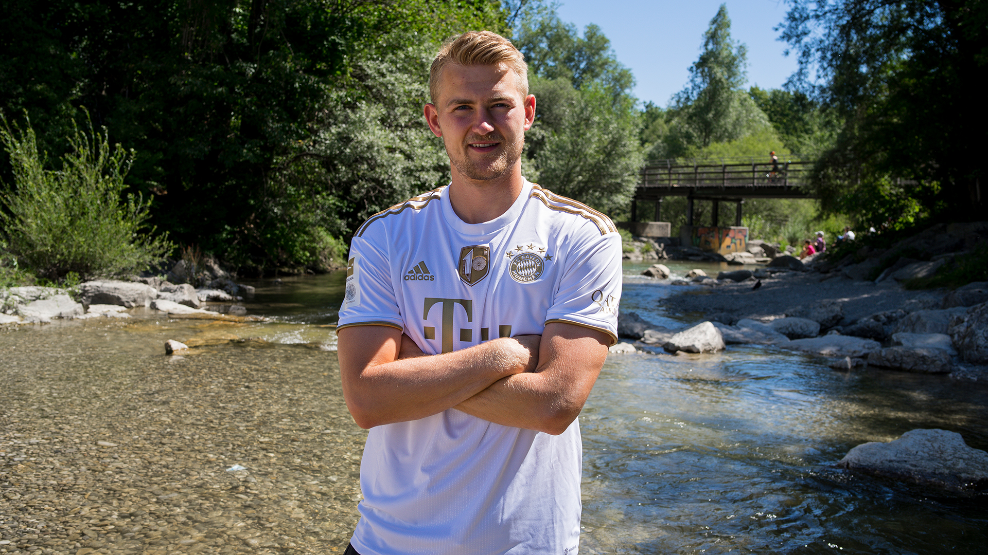 16-de-ligt-transfer-190722-fcb