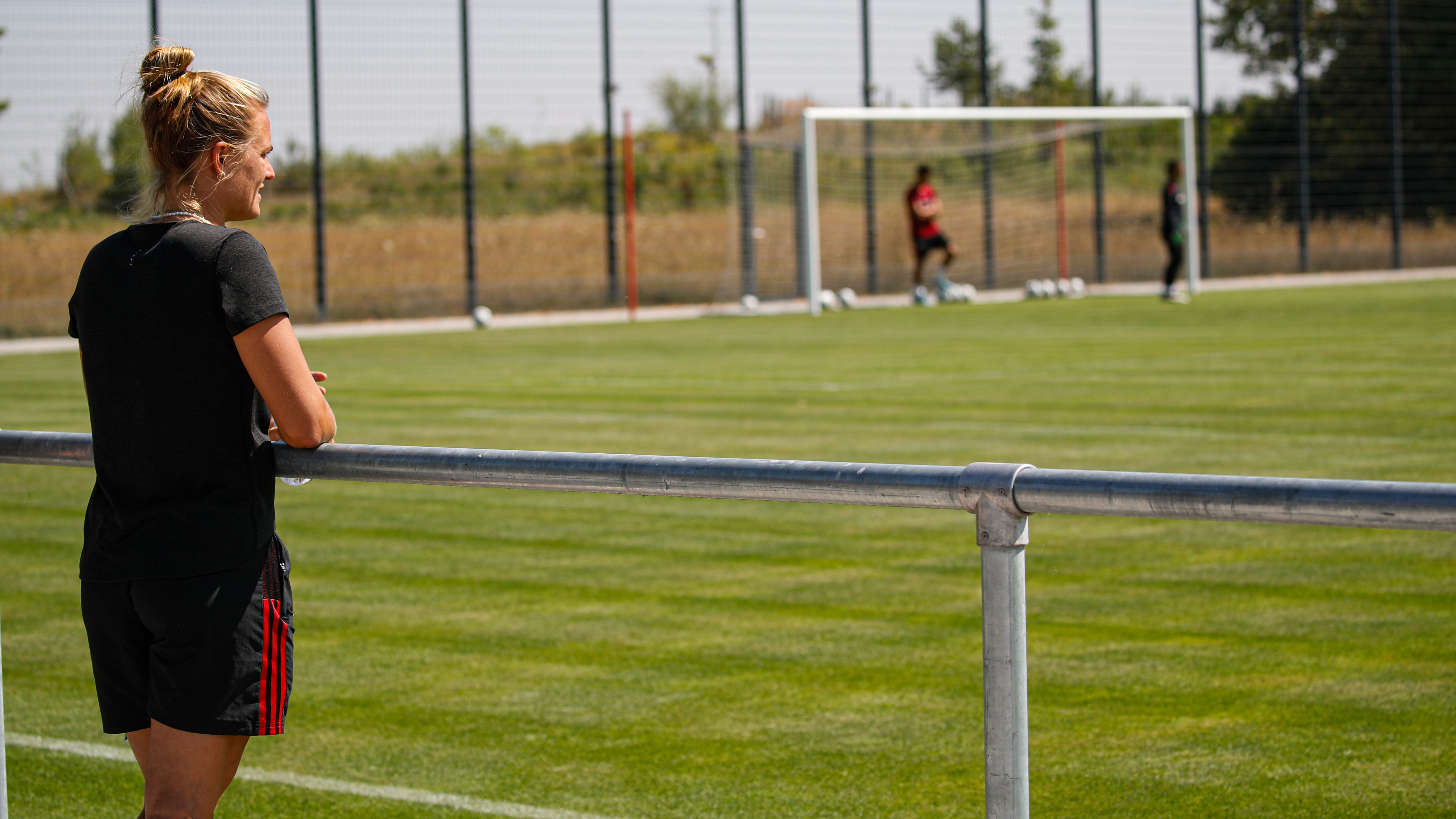 Clara Schoene beim Training der FC Bayern Frauen