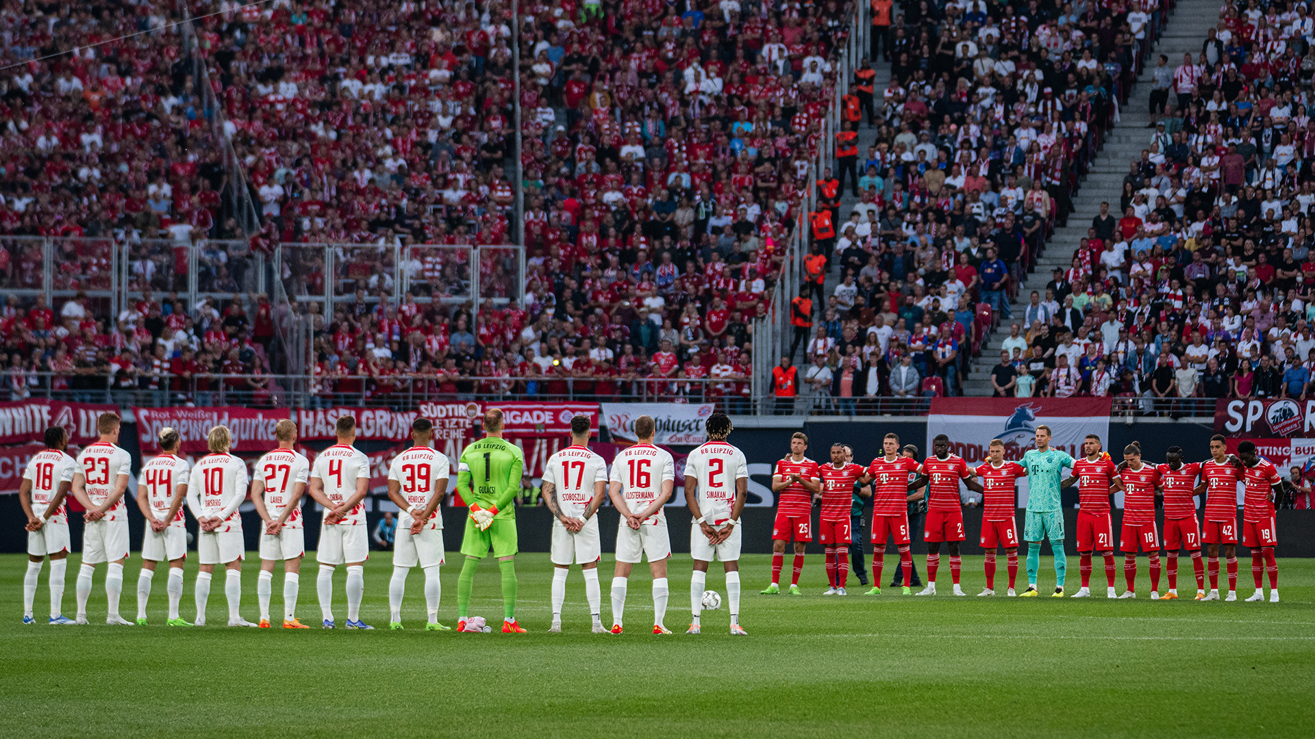 04-supercup-rbl-fcb-220730-mel