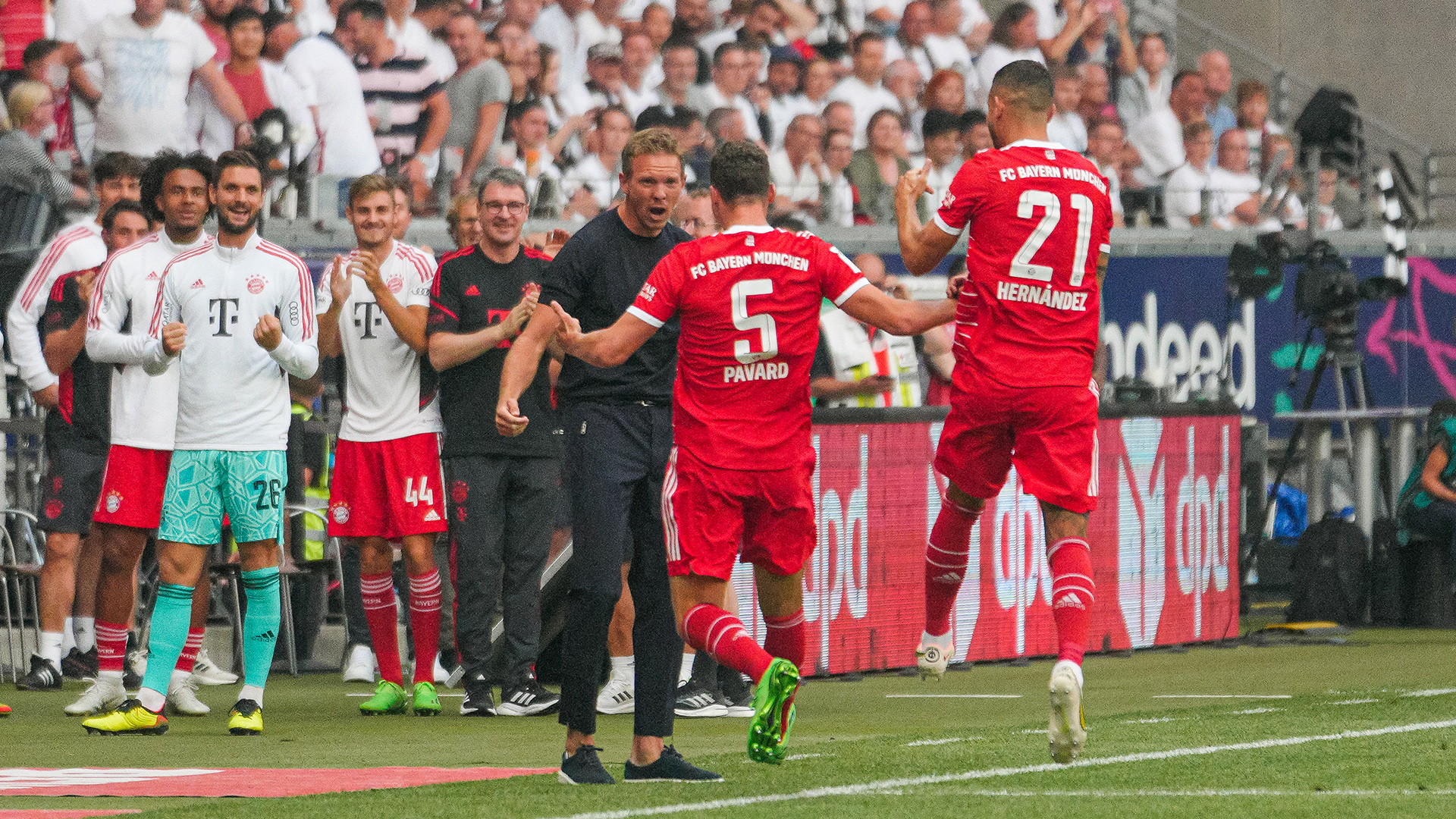 Benjamin Pavard celebrating for FC Bayern