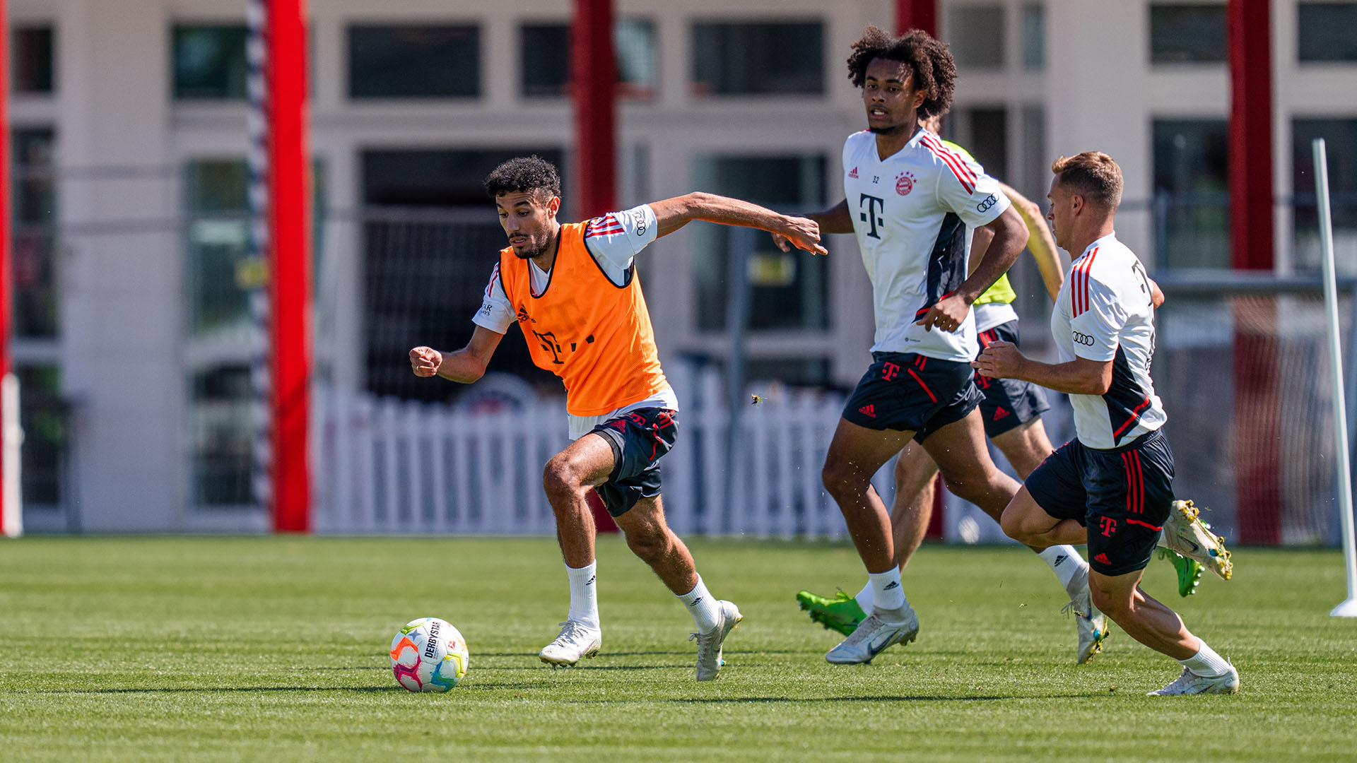 11-training-fc-bayern-090822-fcb