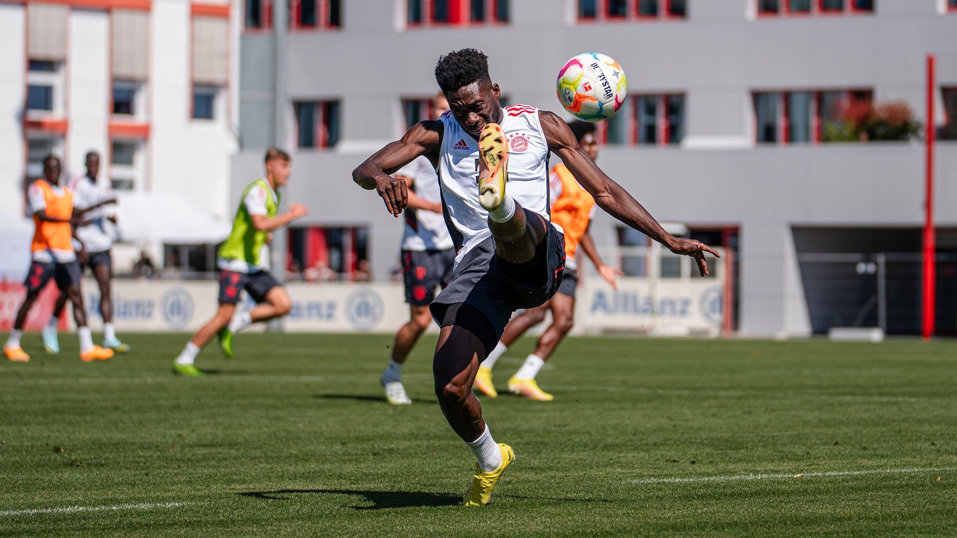 13-training-fc-bayern-090822-fcb