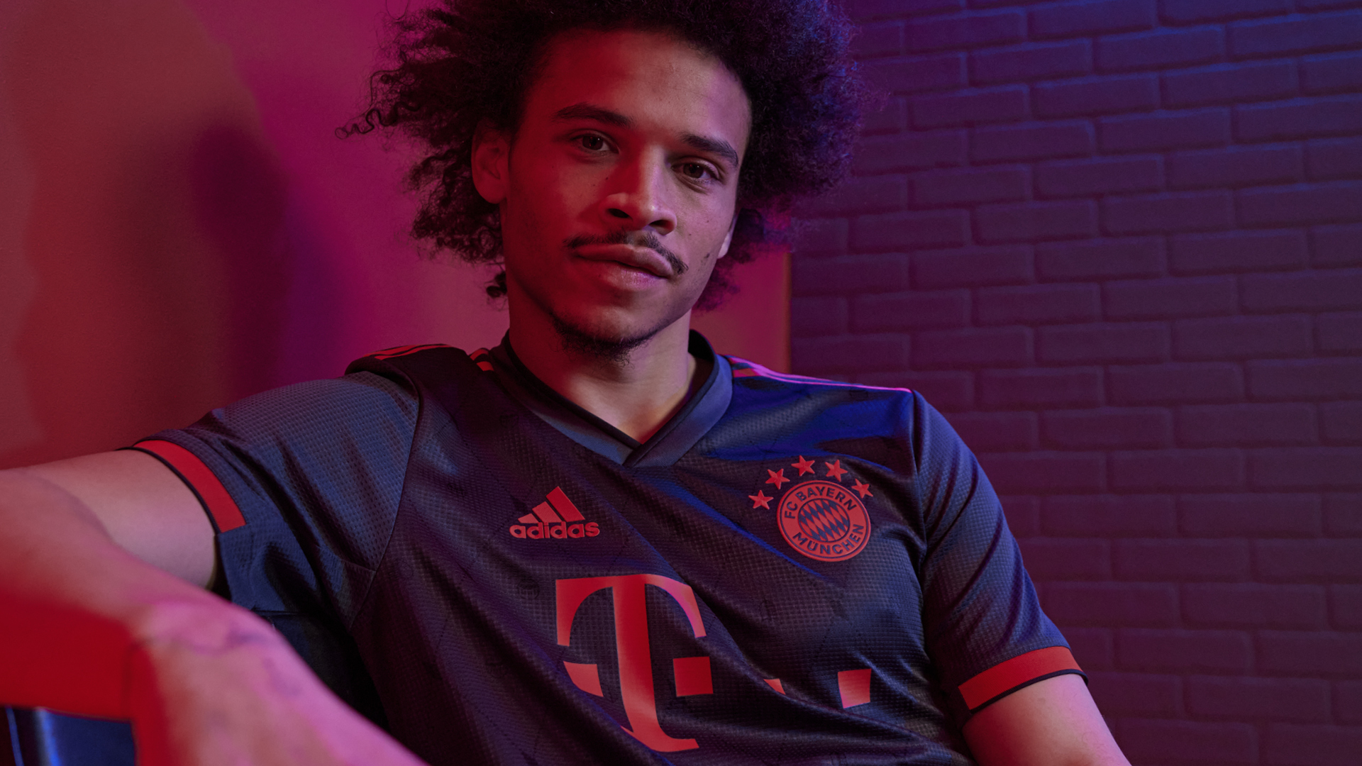 02-champions-league-trikot-fc-bayern-2022-23