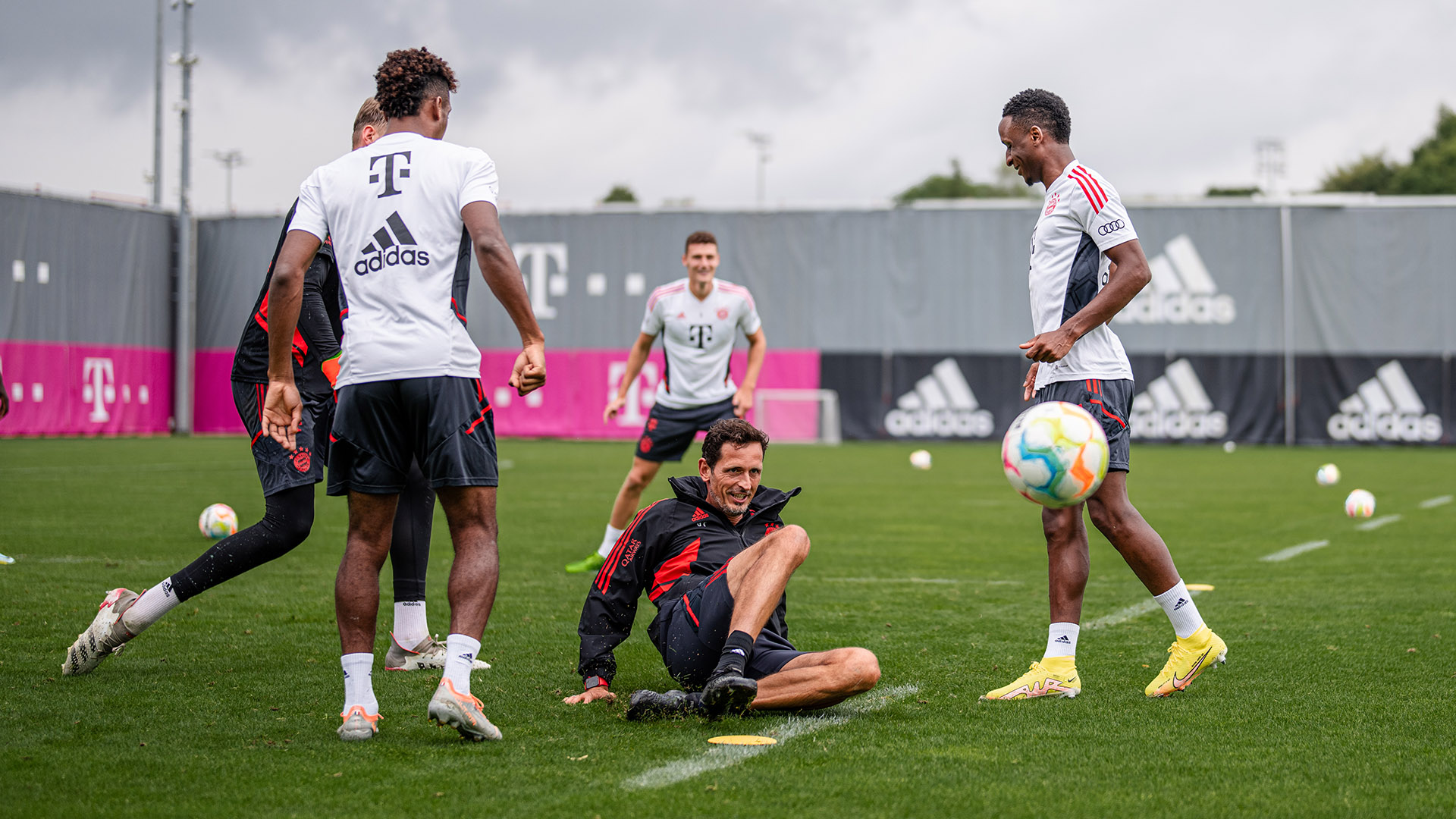 13-training-fc-bayern-200822-fcb