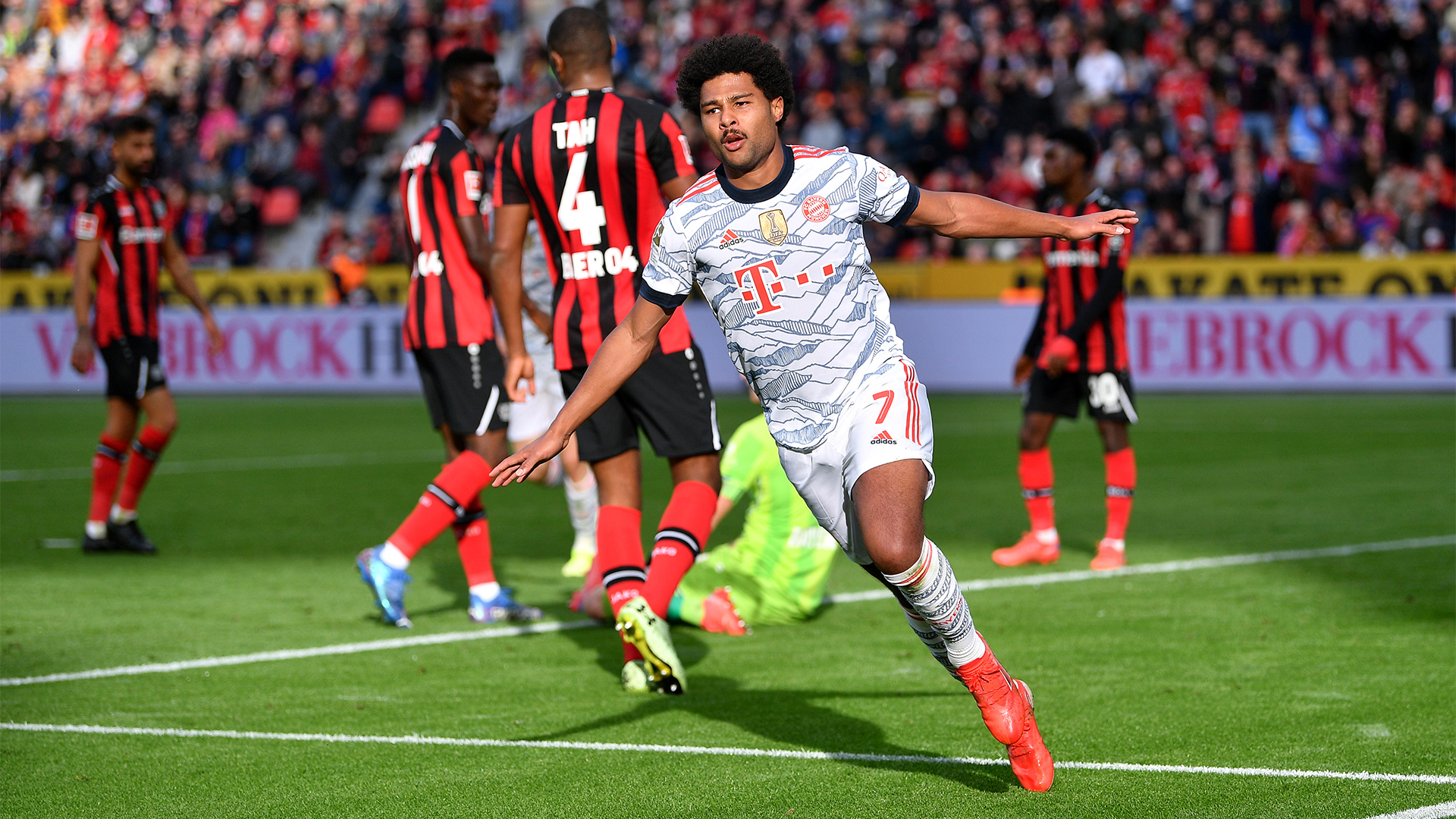 Serge Gnabry Torjubel in Leverkusen