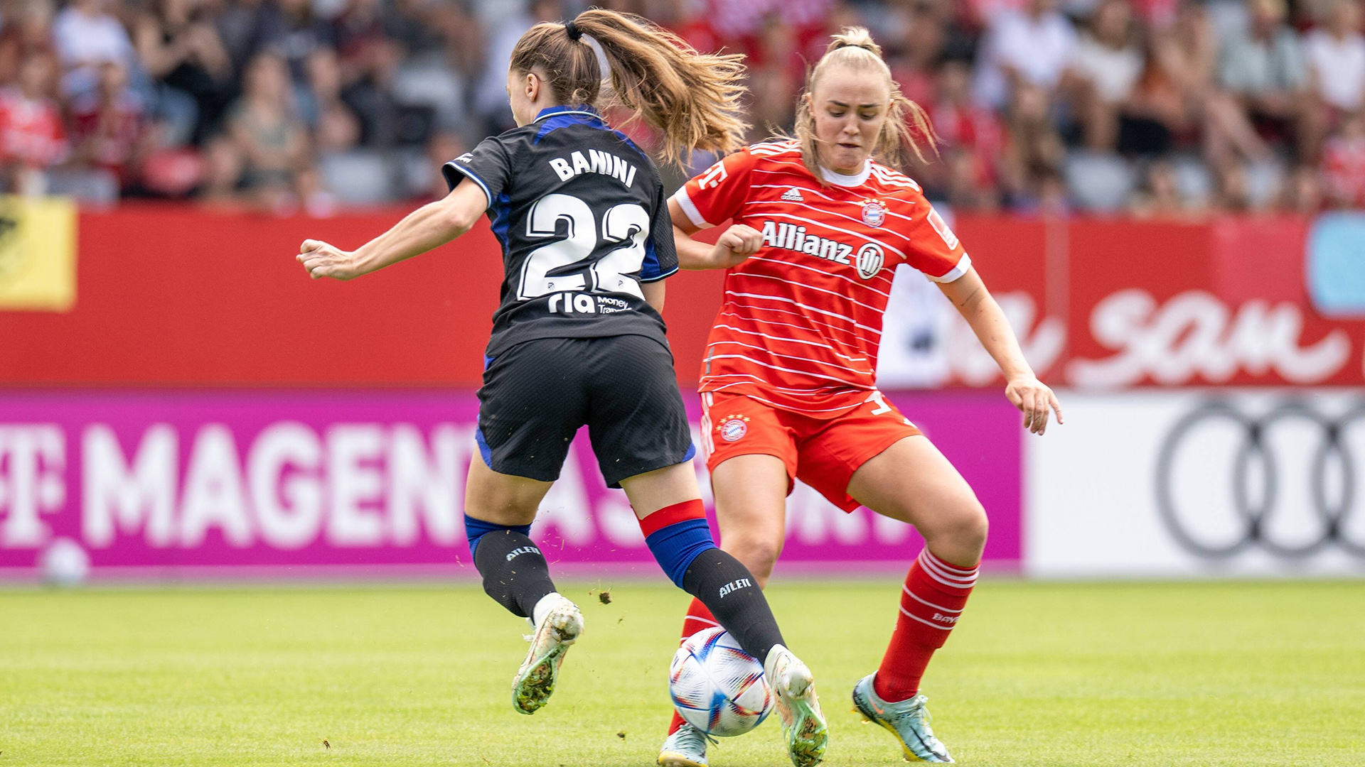 Georgia Stanway von den FC Bayern Frauen beim Testspiel gegen Atletico Madrid