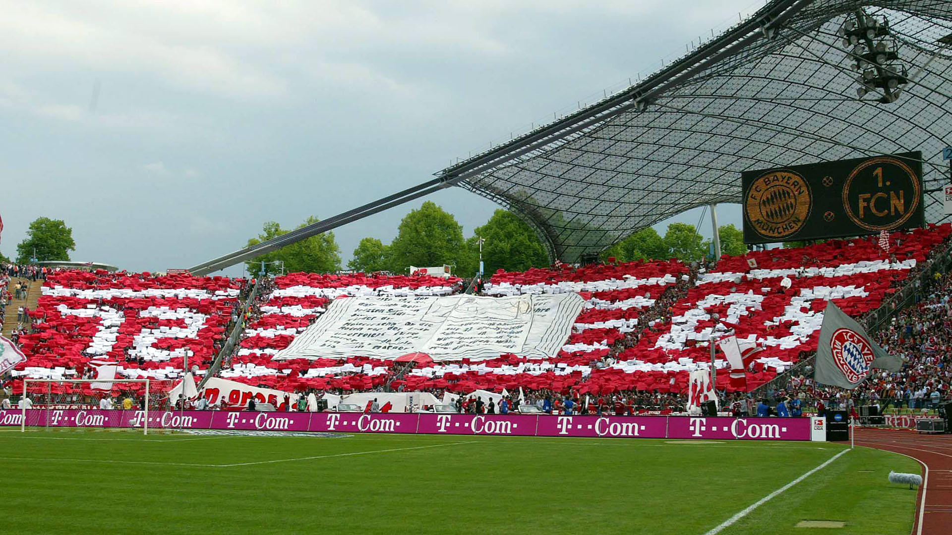 Choreografie FC Bayern Olympiastadion Südkurve