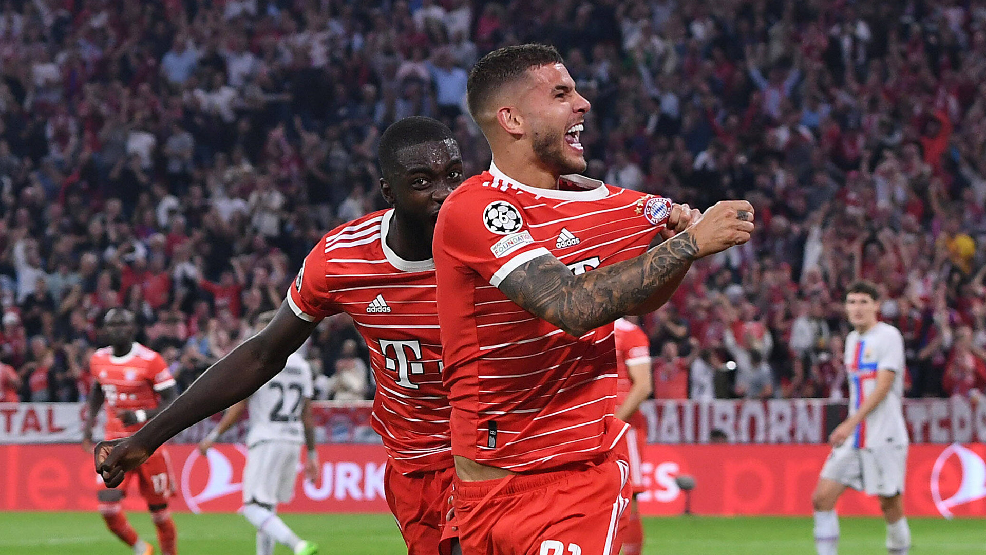 Celebration Lucas Hernandez FC Bayern