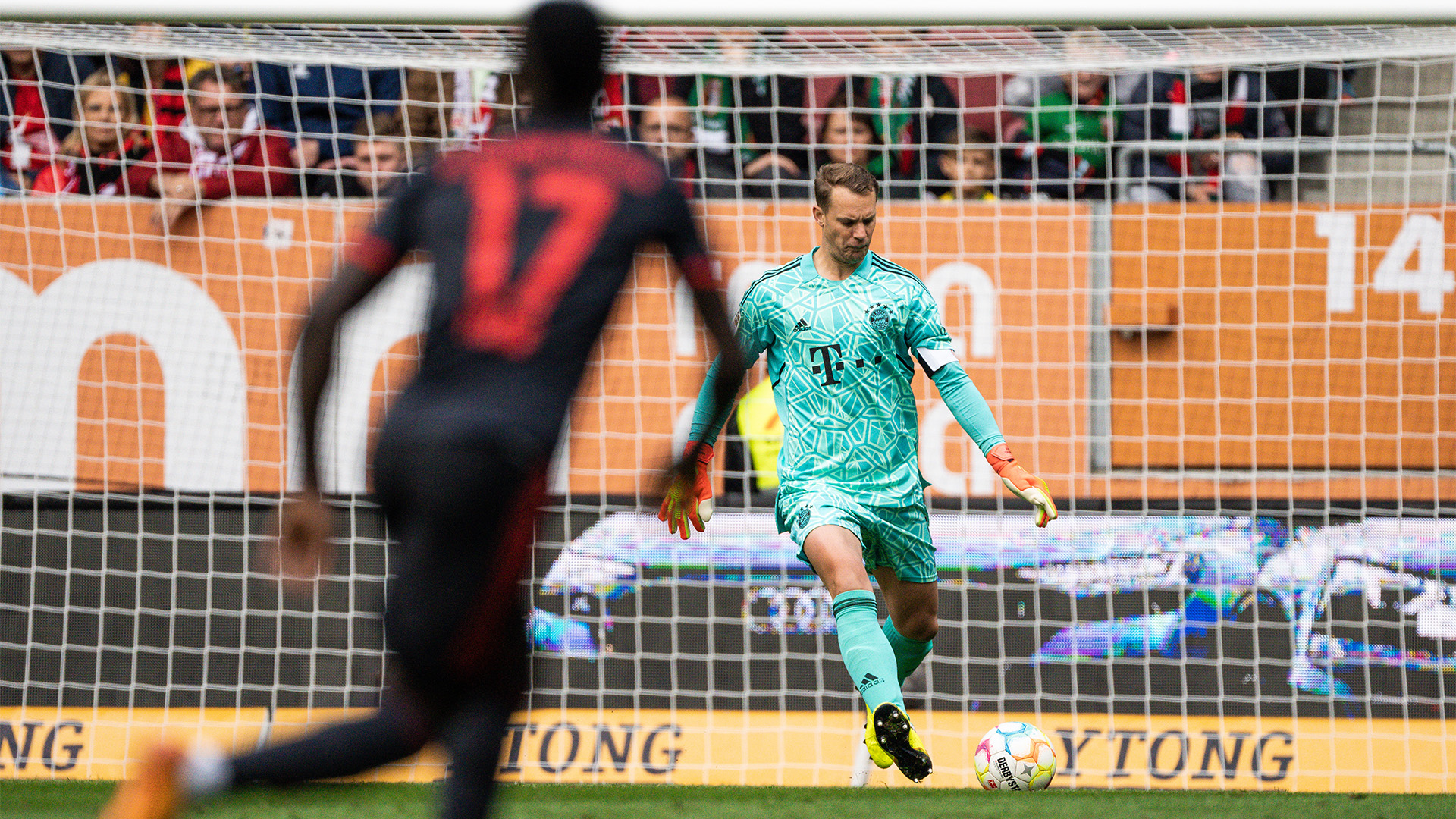 09-fcaugsburg-fcbayern-220917-mel