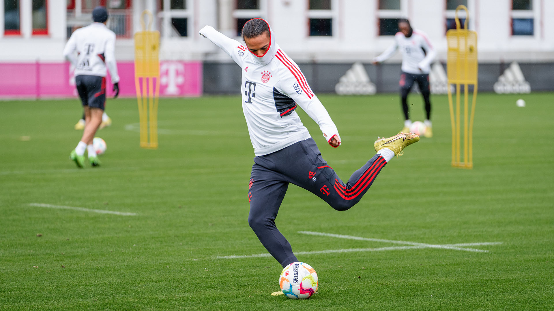 06-training-fc-bayern-280922-mel