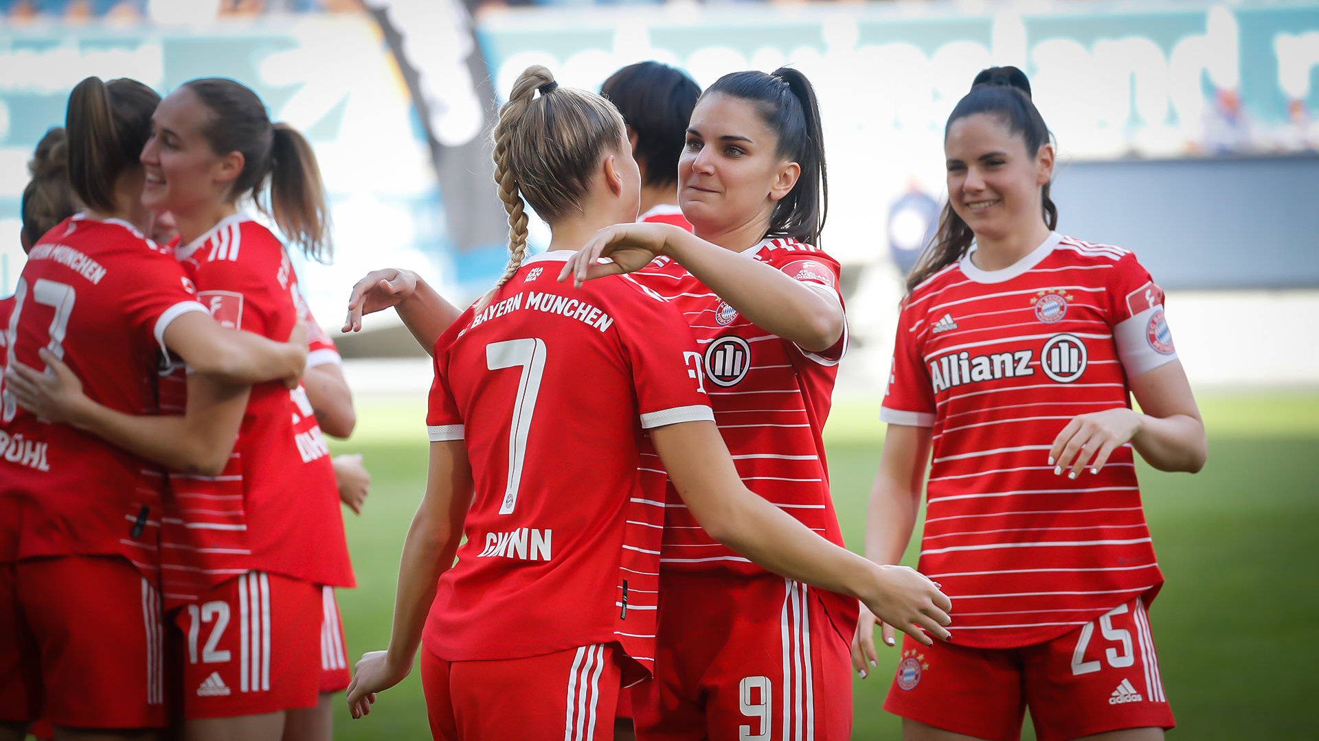 FC Bayern Frauen, Jubel