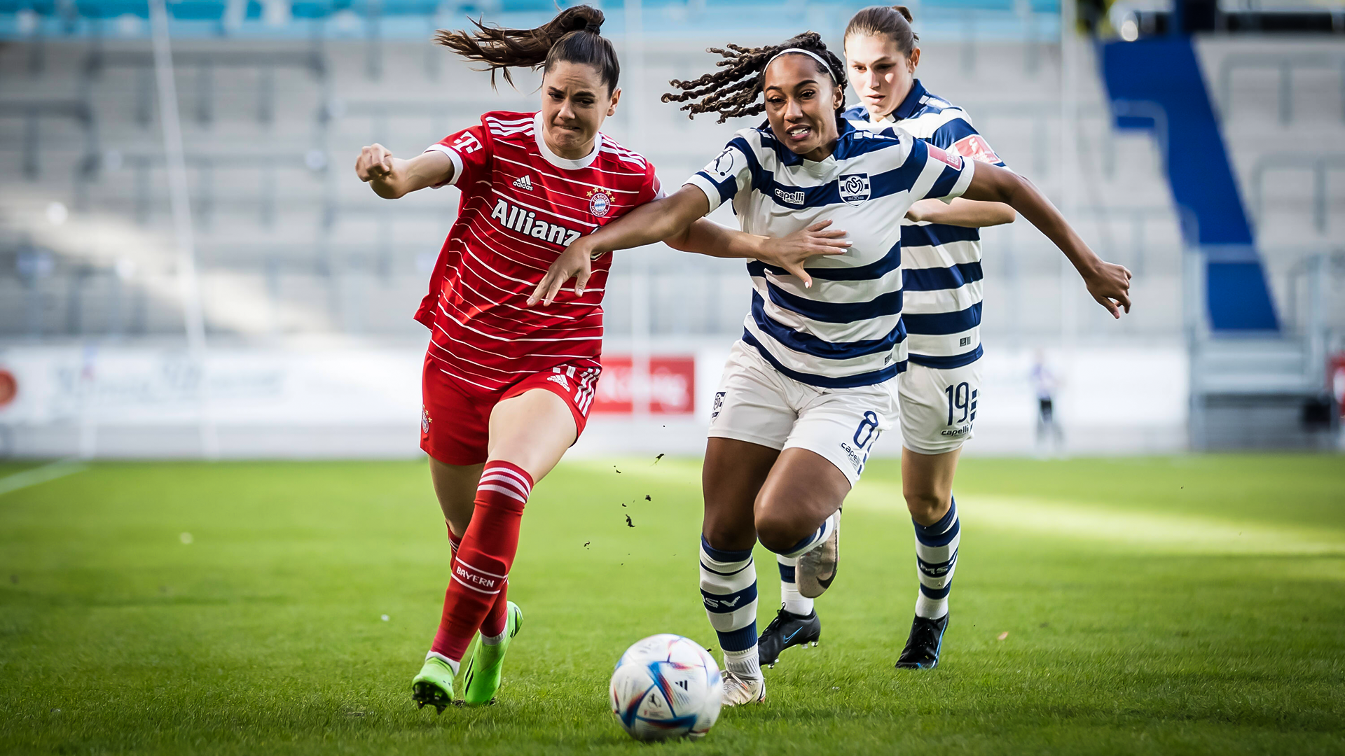 FC Bayern Frauen, Sarah Zadrazil, Zweikampf