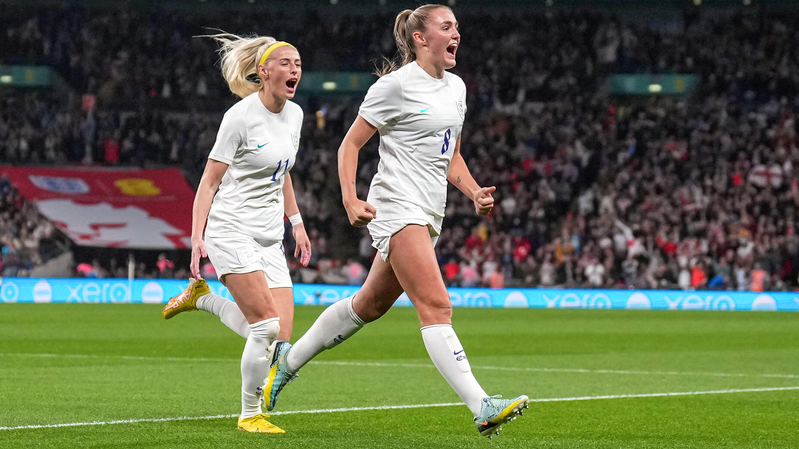 FC Bayern-Spielerin Georgia Stanway bejubelte ihren Treffer für England.