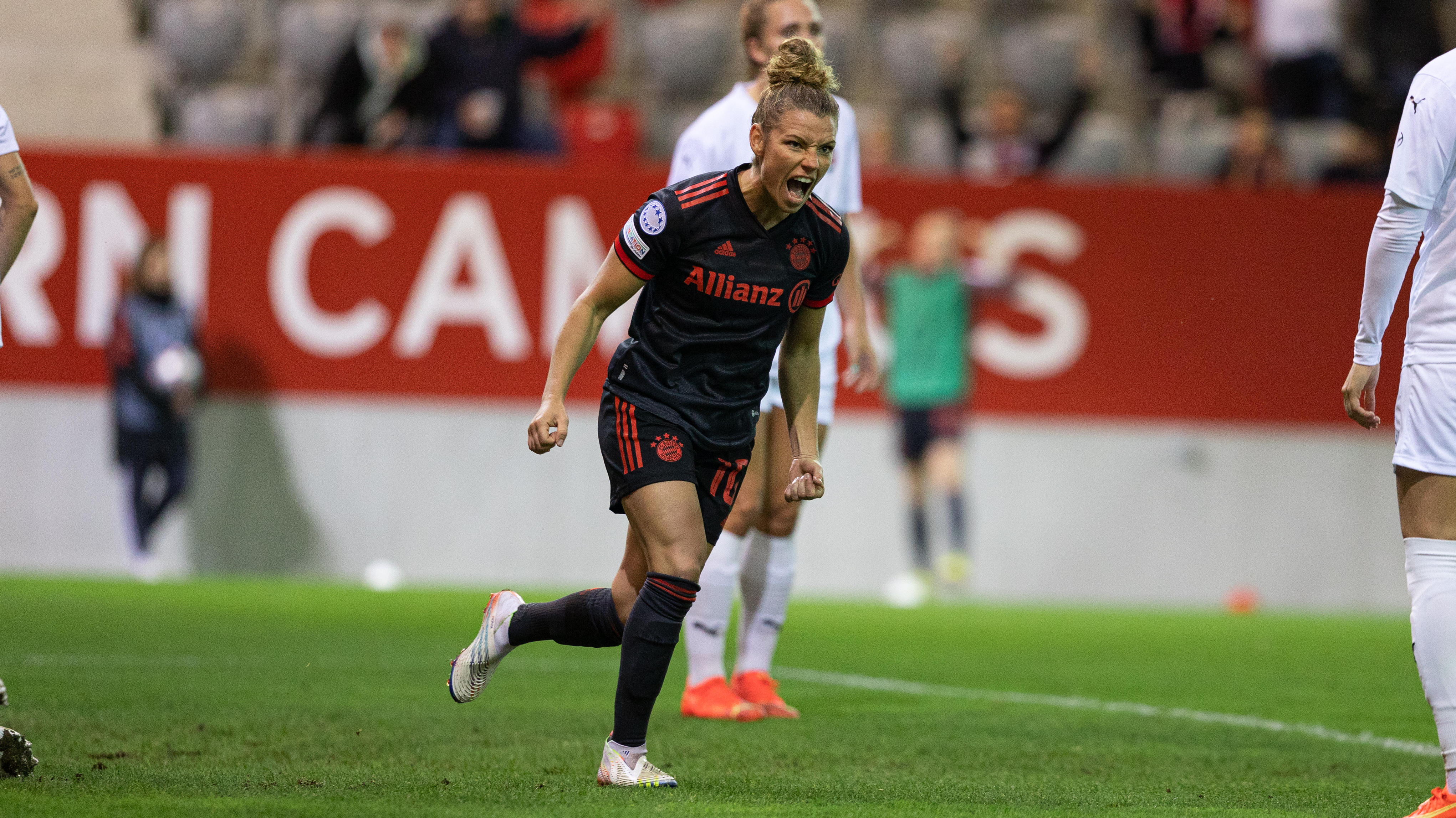 FC Bayern Frauen, Linda Dallmann