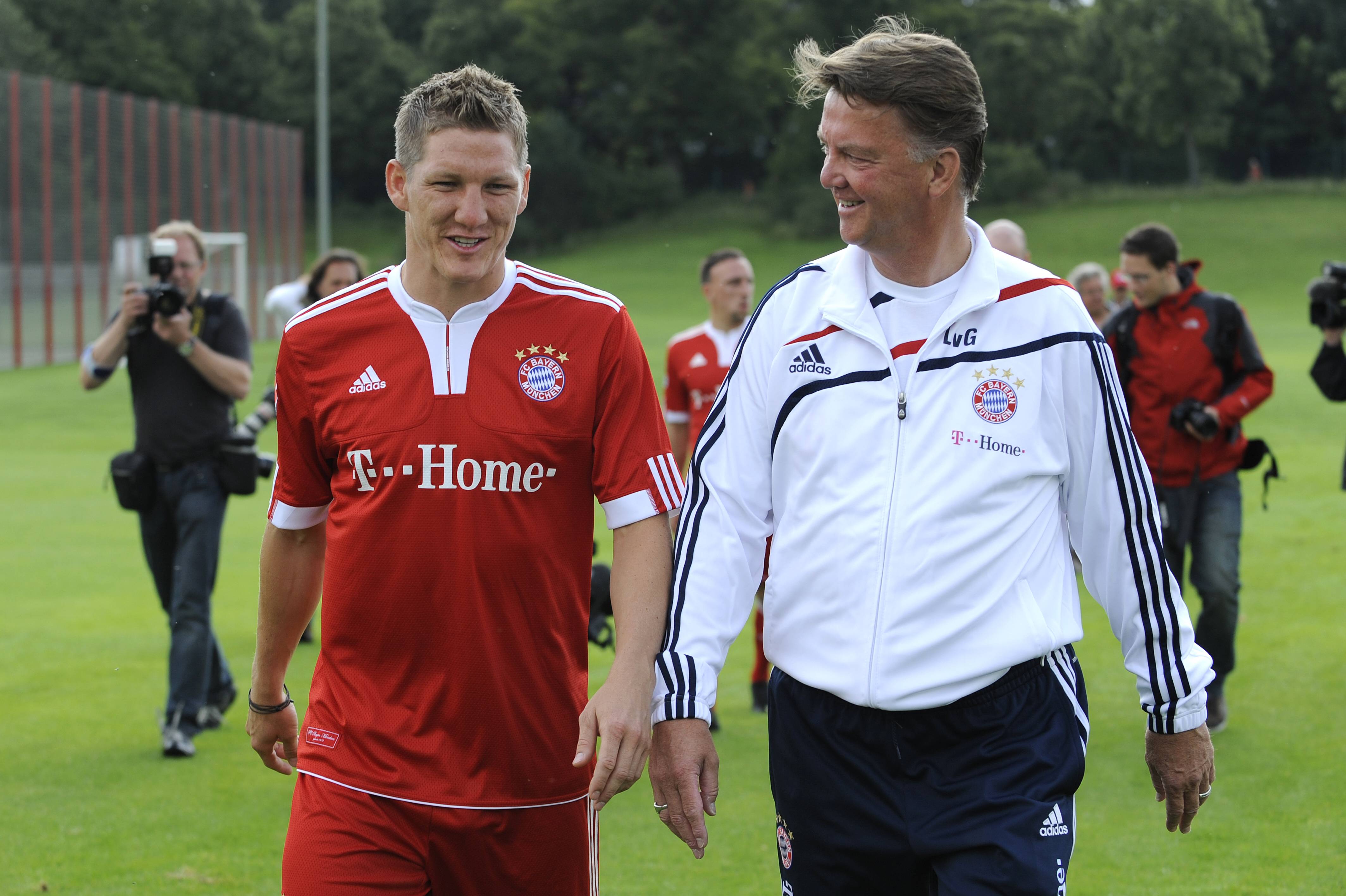 Schweinsteiger und van Gaal im Sommer 2009 auf dem FC Bayern-Gelände.