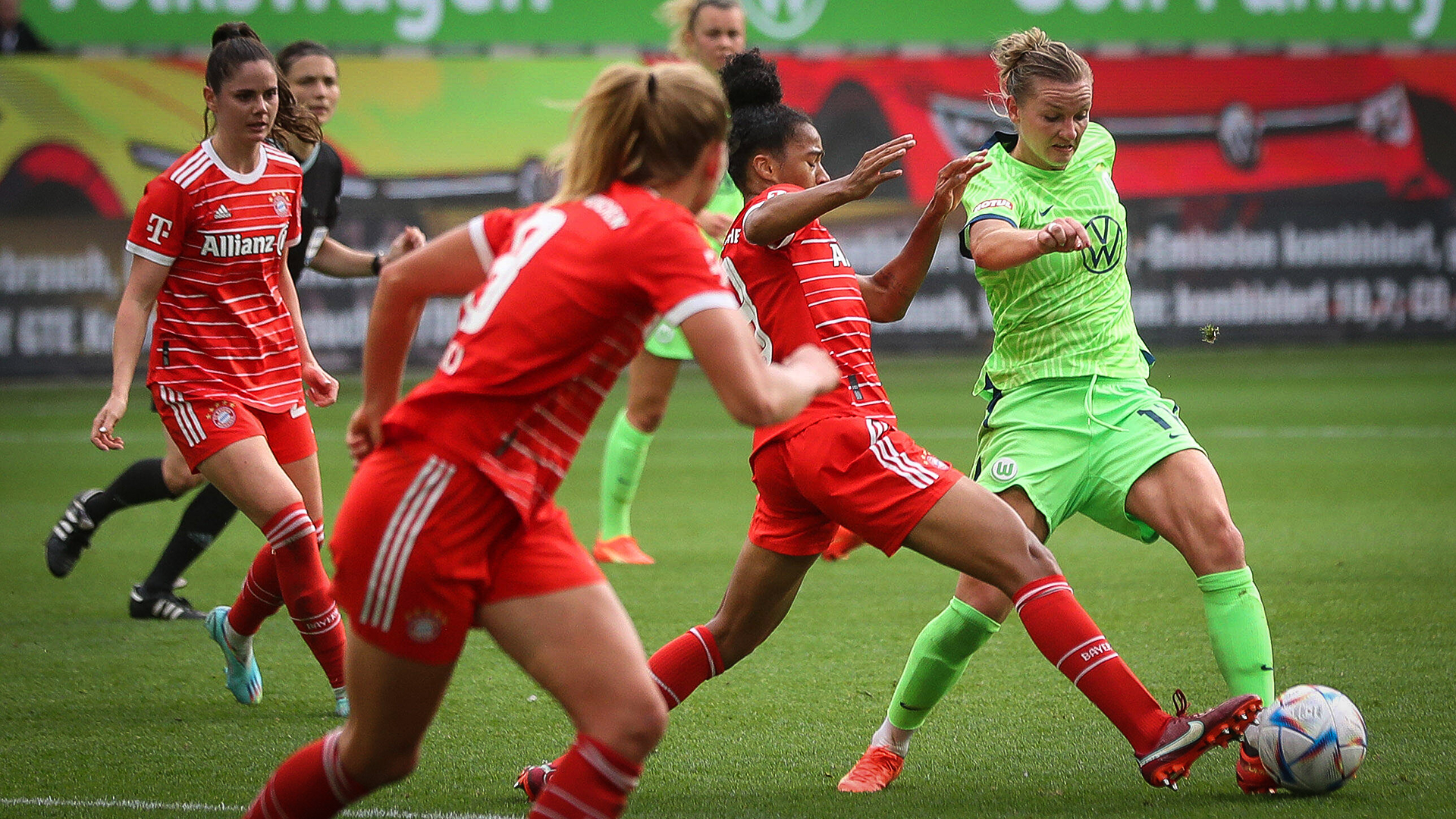 FC Bayern Frauen, Tainara de Souza da Silva, Zweikampf