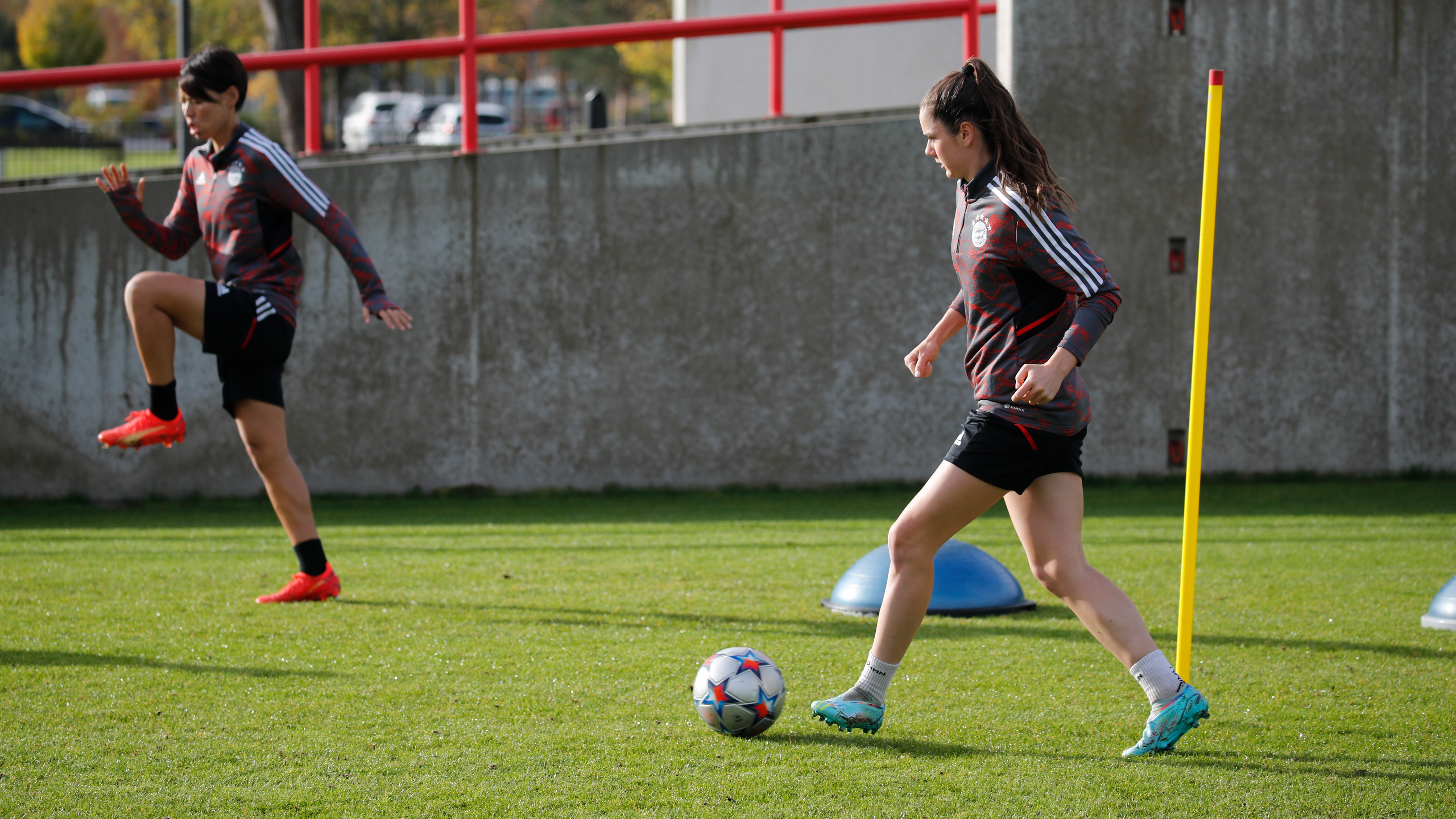 Sarah Zadrazil FC Bayern Frauen