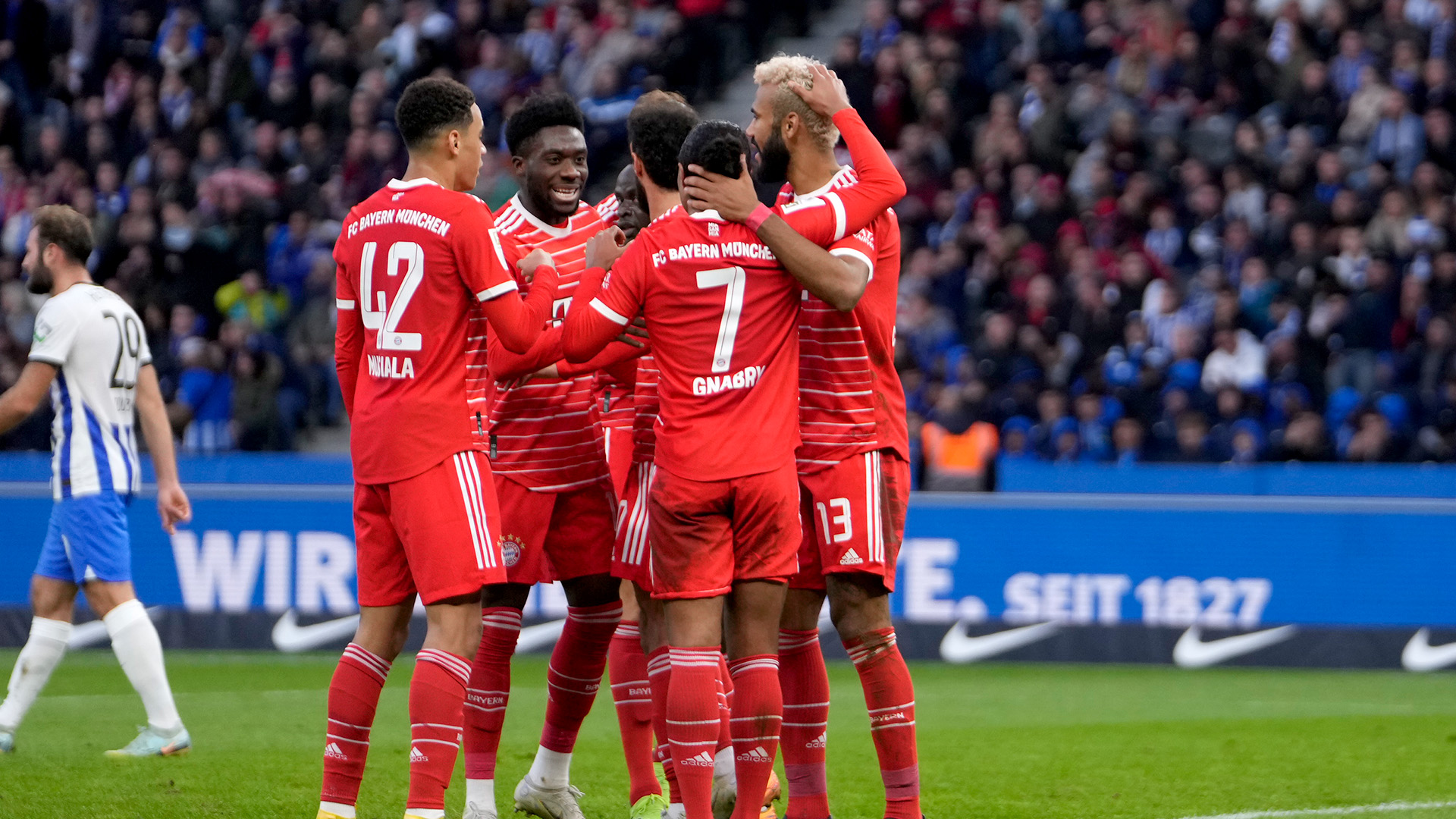 15-hertha-fcbayern-221105-mel