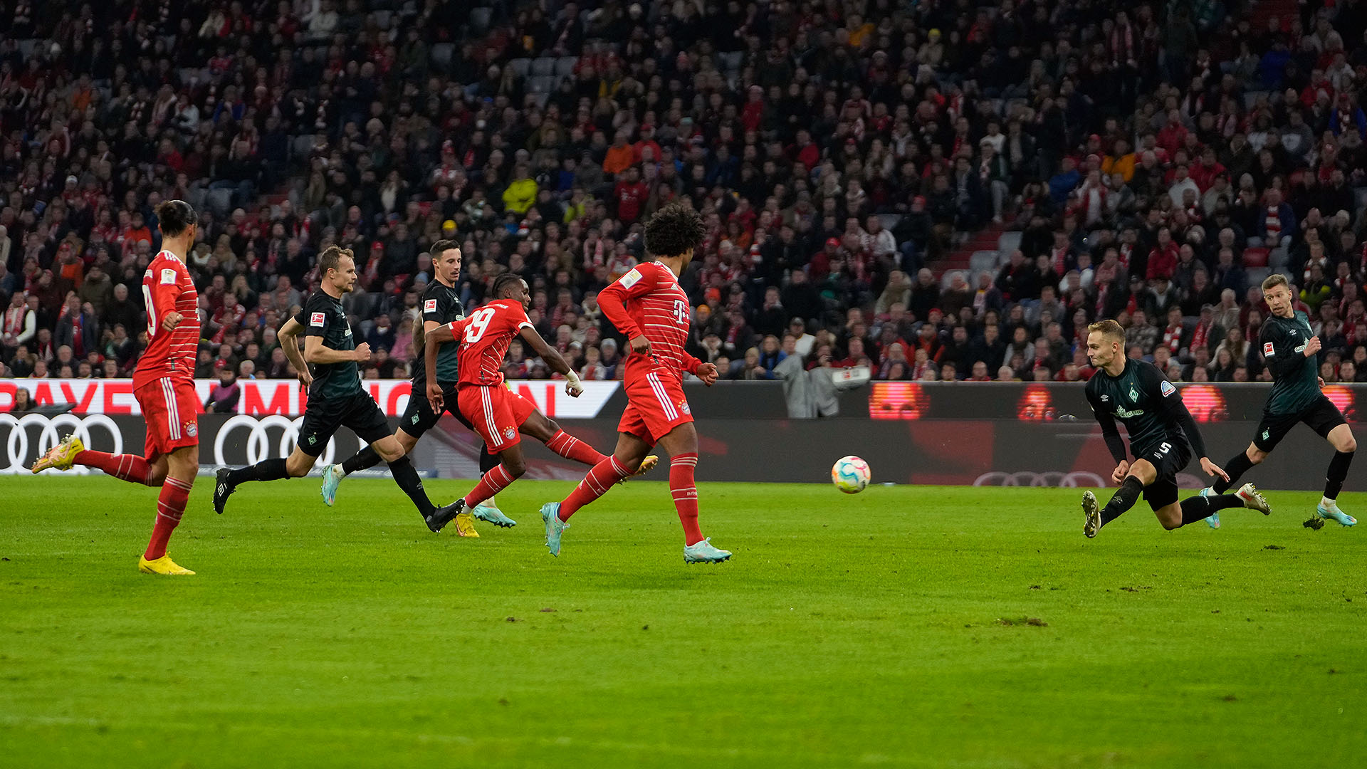 28-fcbsvw-221108-mel