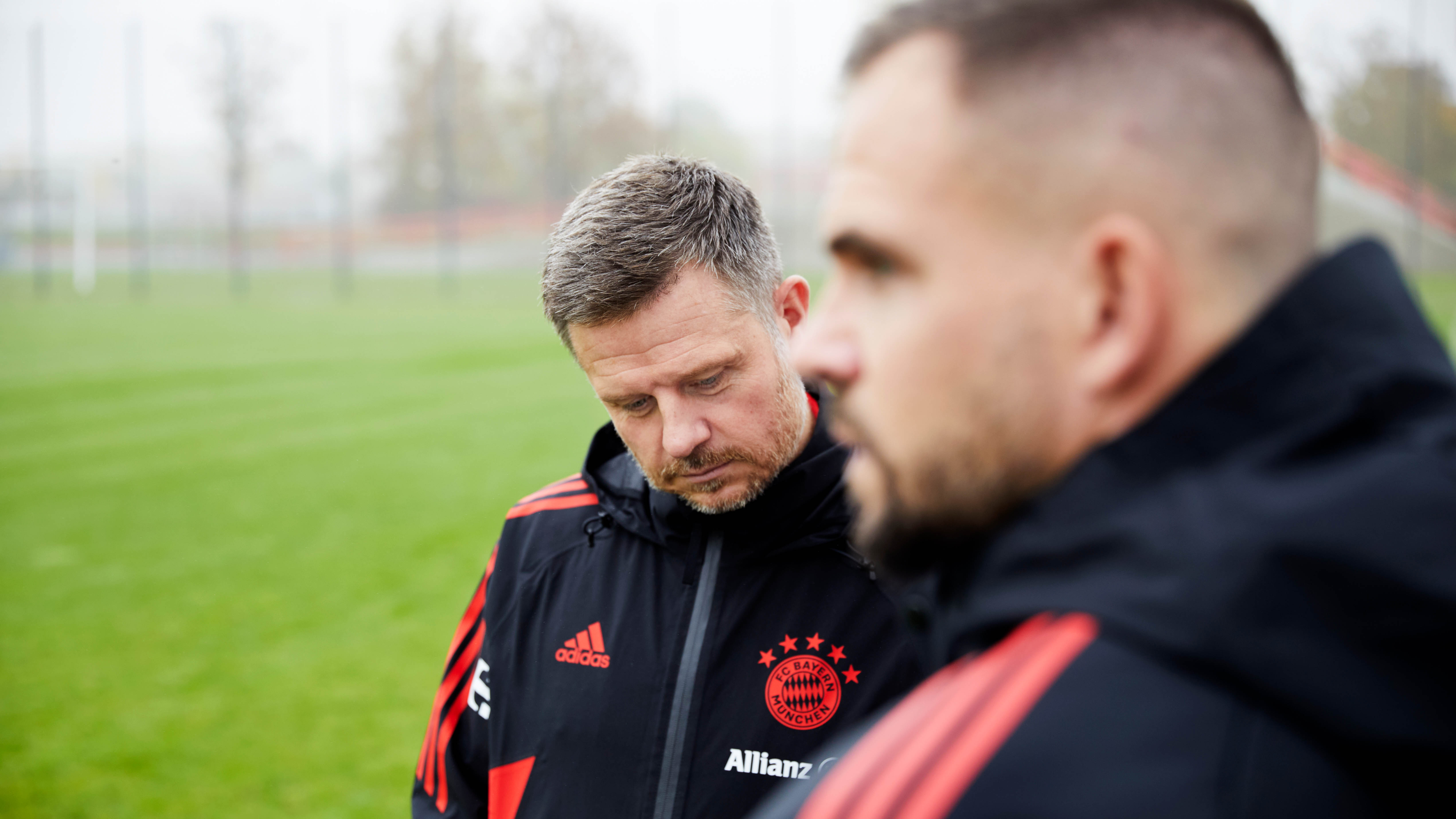 FC Bayern Frauen Alexander Straus