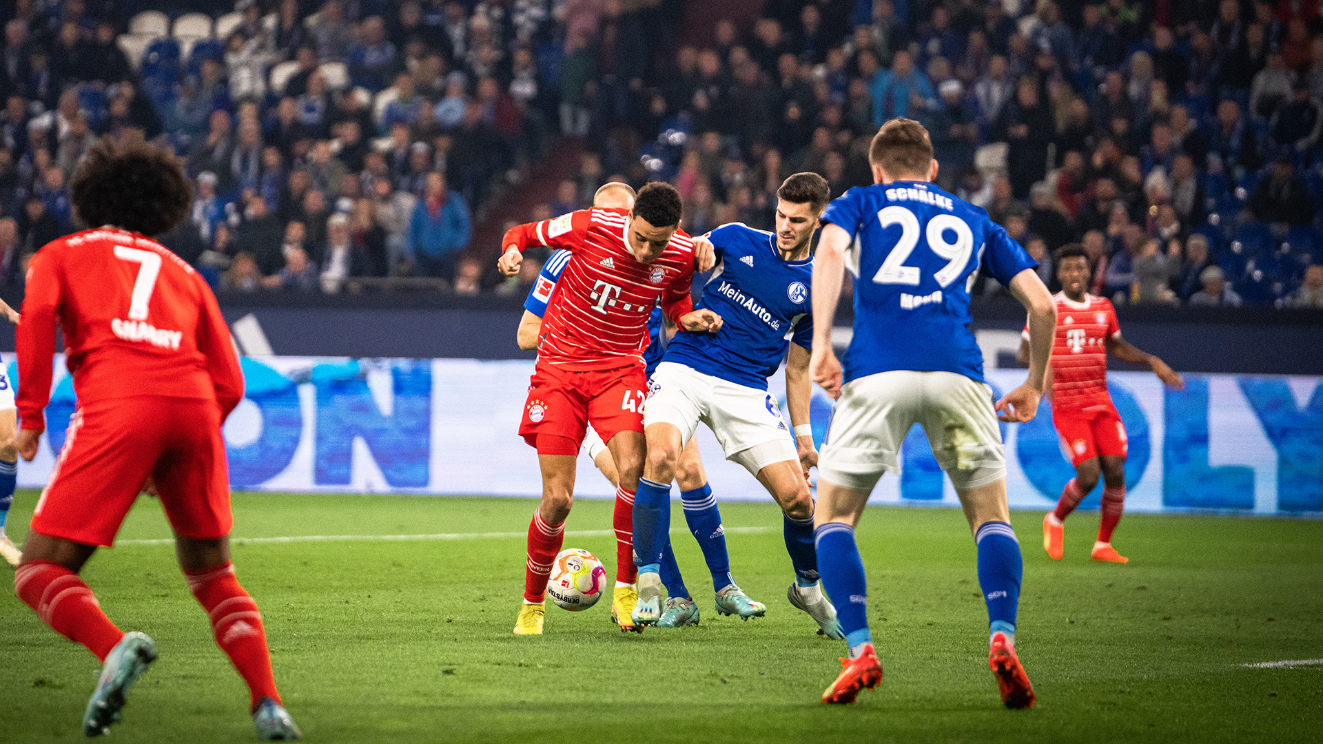 17-s04-fcb-121122-mel