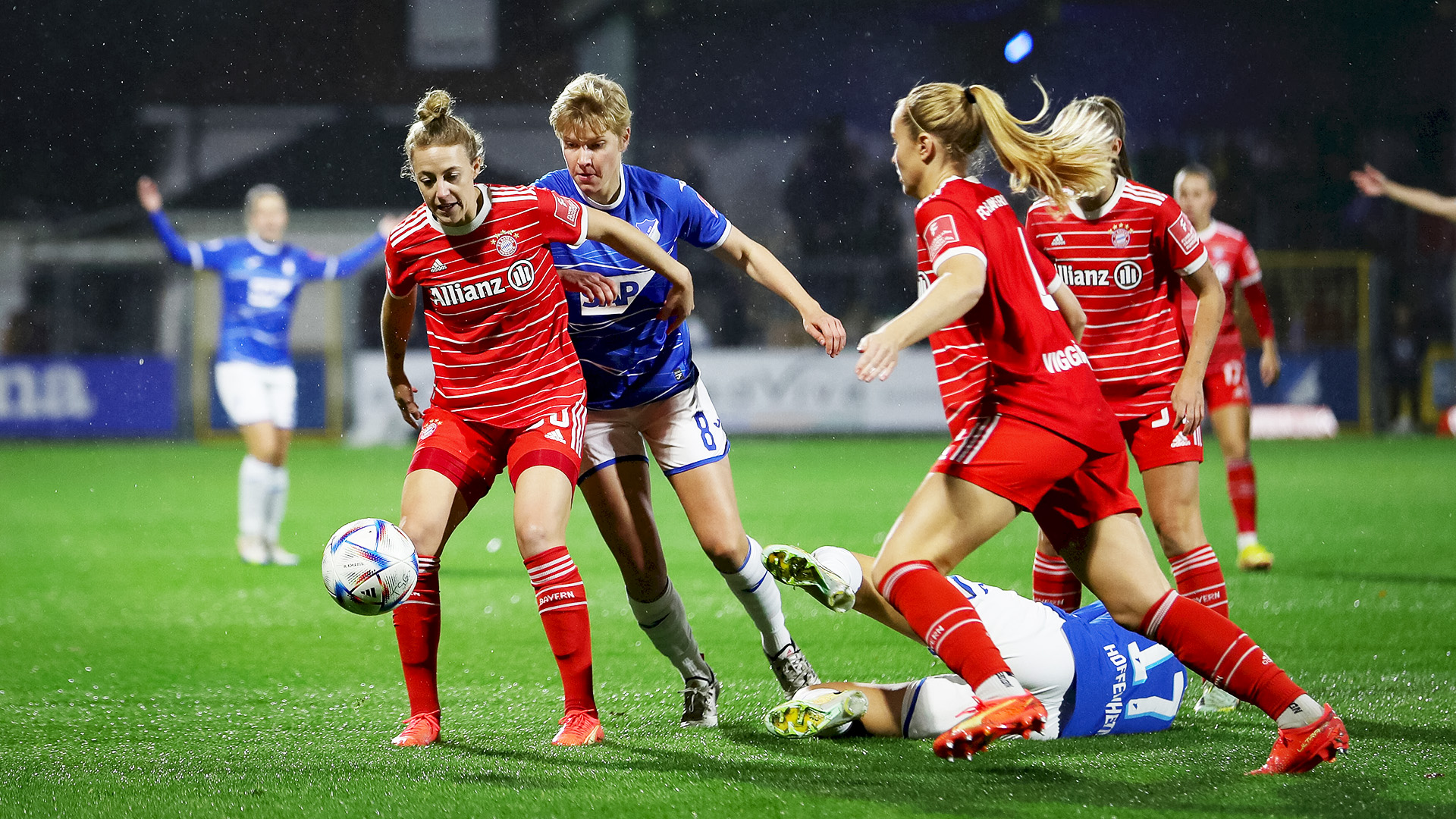 FC Bayern Women, Glódís Perla Viggósdóttir, Carolin Simon