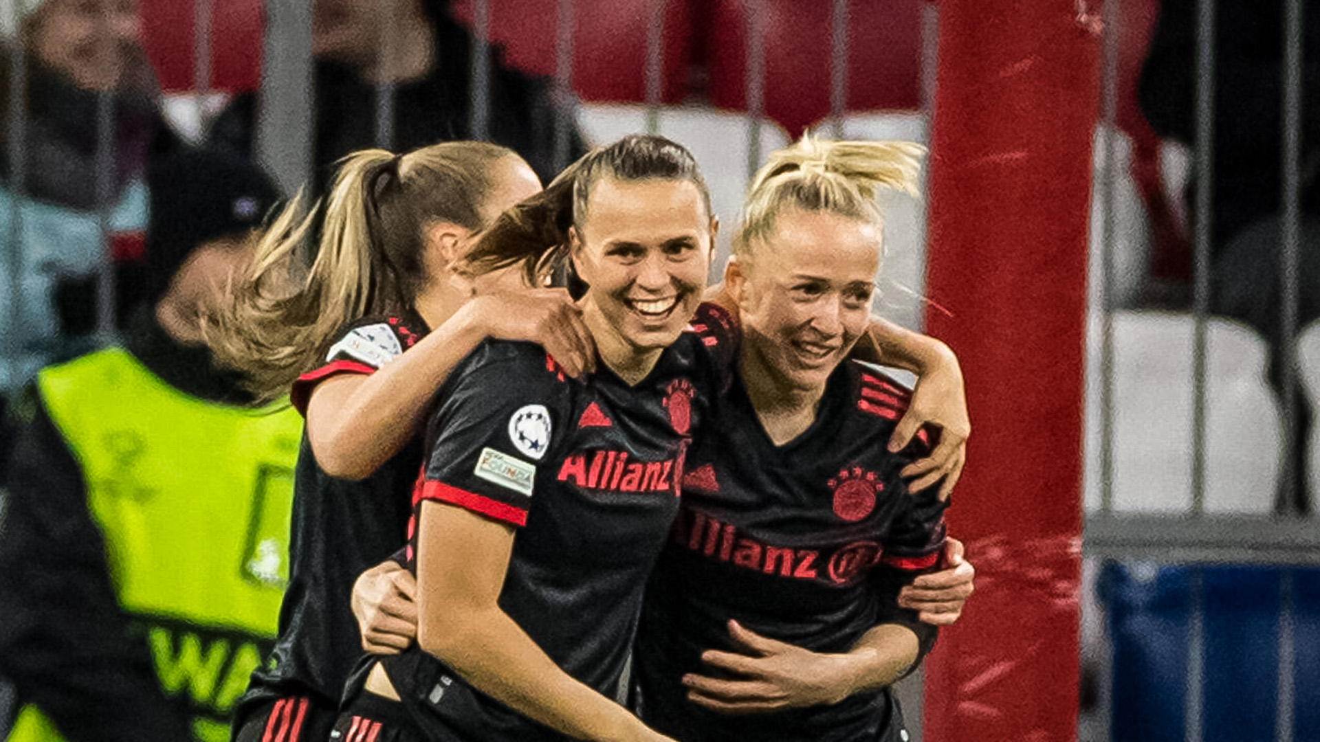 FC Bayern Frauen, Alexander Straus